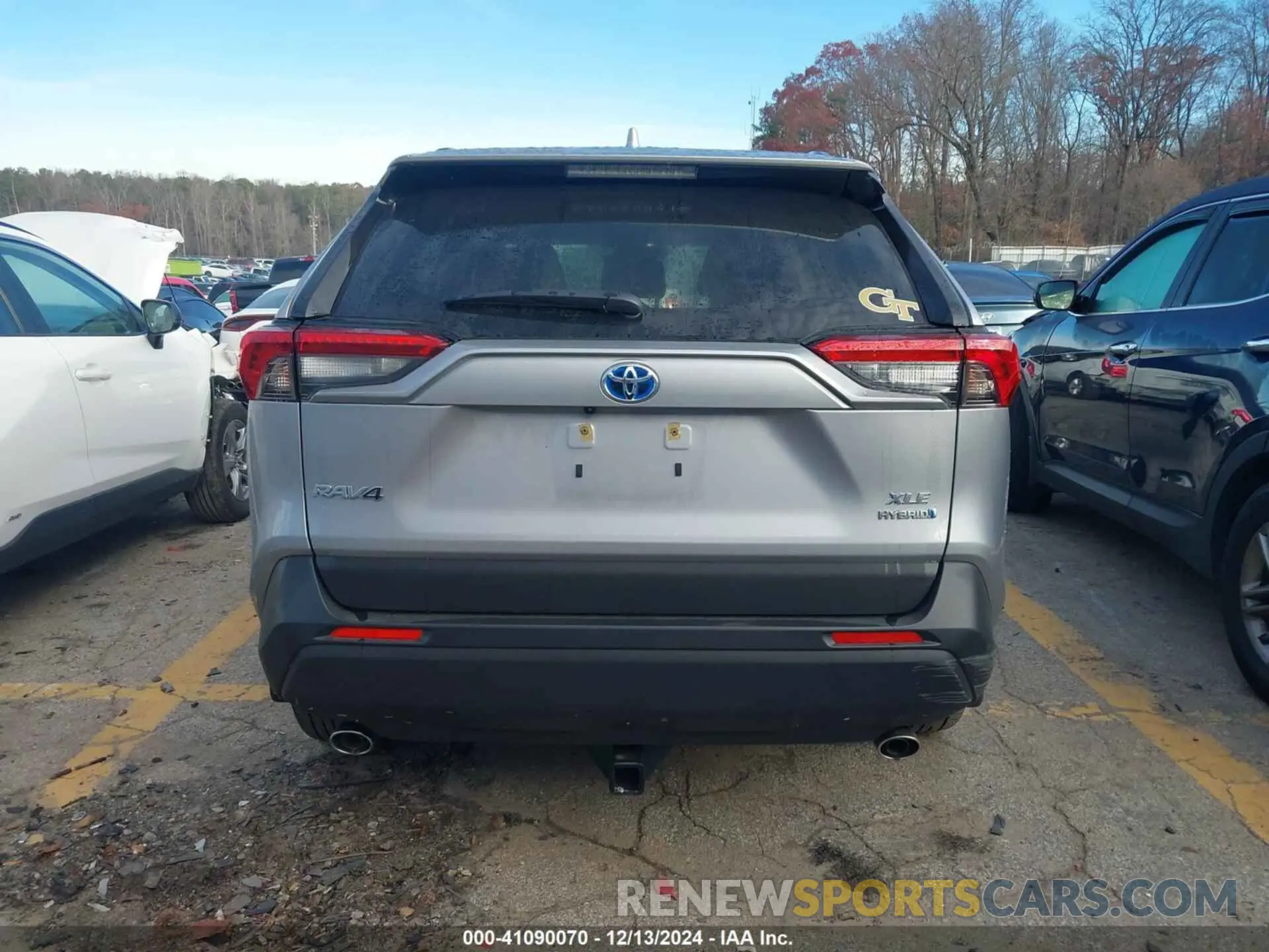 15 Photograph of a damaged car JTMB6RFV3PD108050 TOYOTA RAV4 HYBRID 2023
