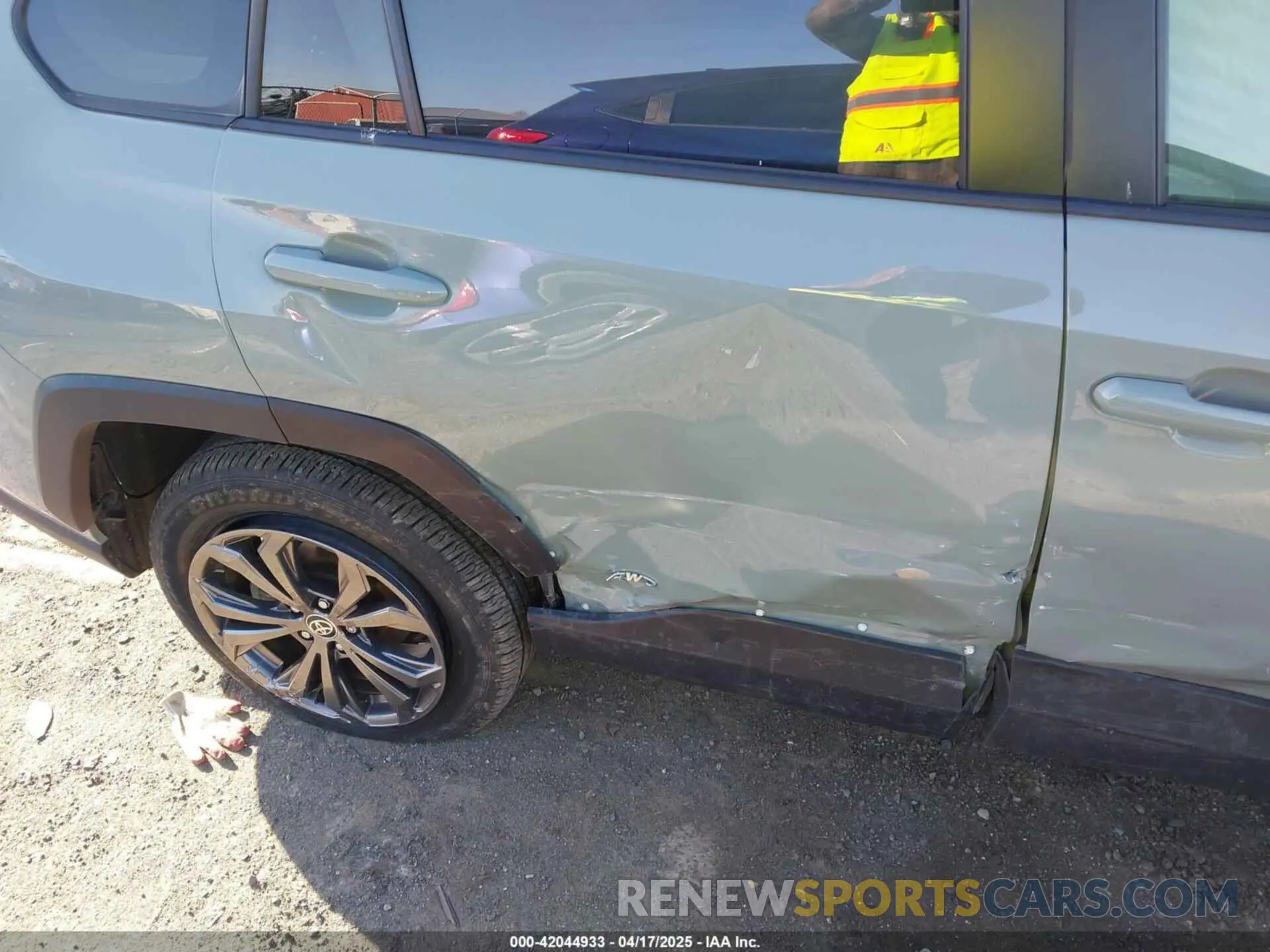 6 Фотография поврежденного автомобиля JTMB6RFV3PD116696 TOYOTA RAV4 HYBRID 2023