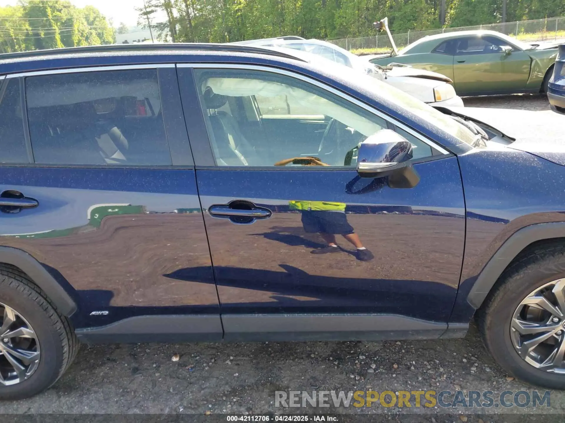 14 Photograph of a damaged car JTMB6RFV4PD098886 TOYOTA RAV4 HYBRID 2023
