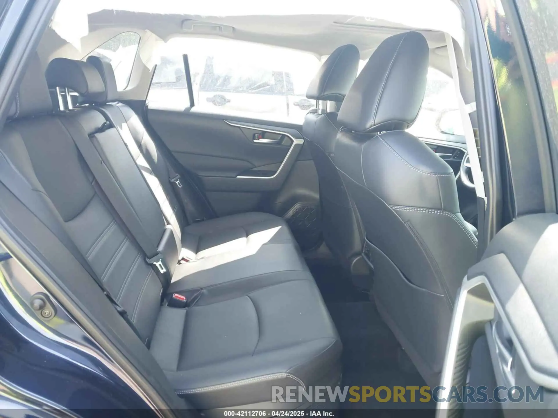 8 Photograph of a damaged car JTMB6RFV4PD098886 TOYOTA RAV4 HYBRID 2023