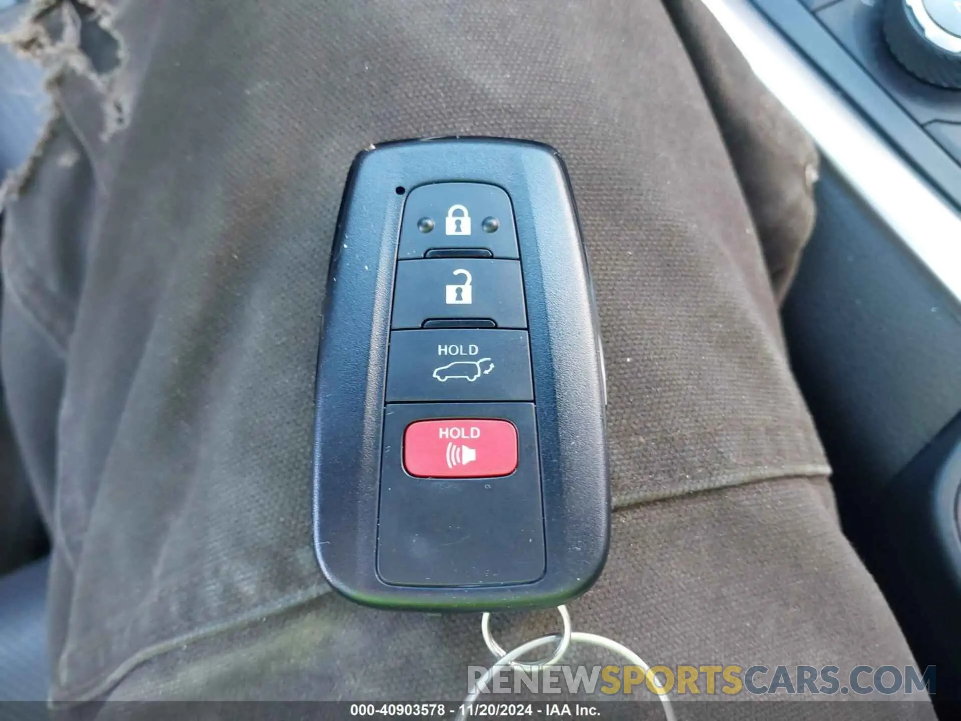 11 Фотография поврежденного автомобиля JTMD6RFV0PD097081 TOYOTA RAV4 HYBRID 2023