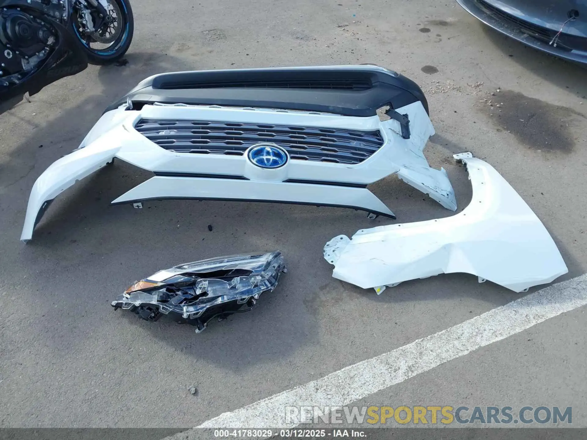 12 Photograph of a damaged car JTMD6RFV4PD546469 TOYOTA RAV4 HYBRID 2023