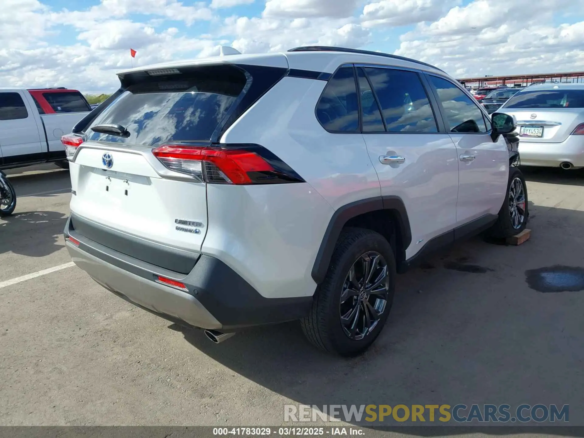 4 Photograph of a damaged car JTMD6RFV4PD546469 TOYOTA RAV4 HYBRID 2023