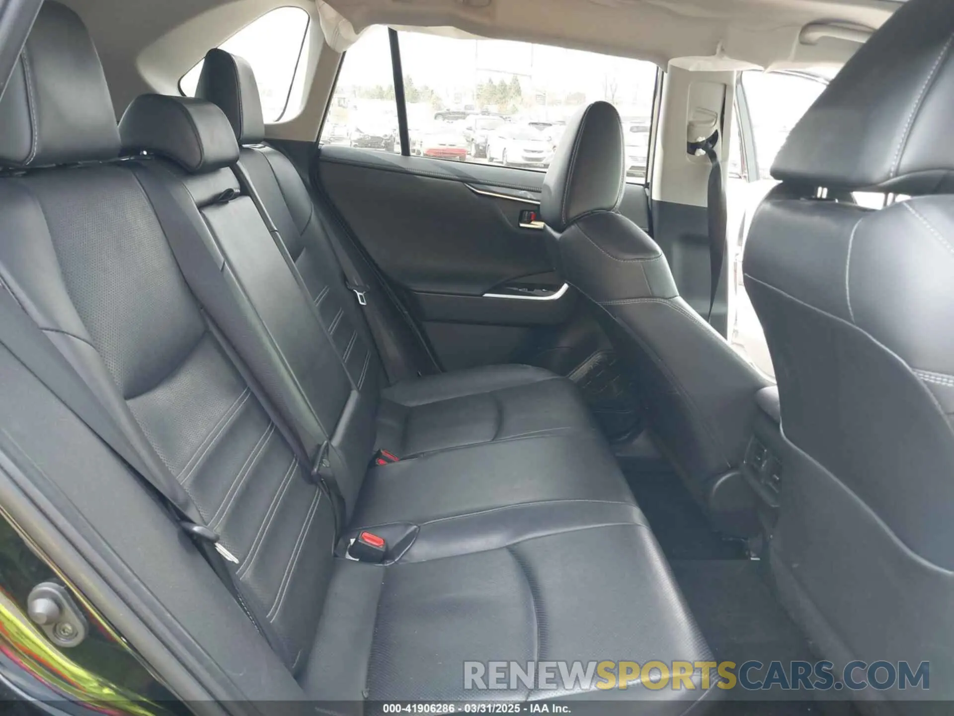 8 Photograph of a damaged car JTMD6RFV9PD095992 TOYOTA RAV4 HYBRID 2023
