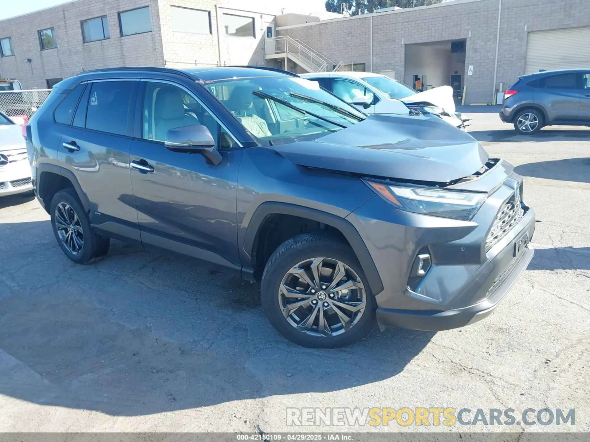 1 Фотография поврежденного автомобиля JTMD6RFVXPD096861 TOYOTA RAV4 HYBRID 2023