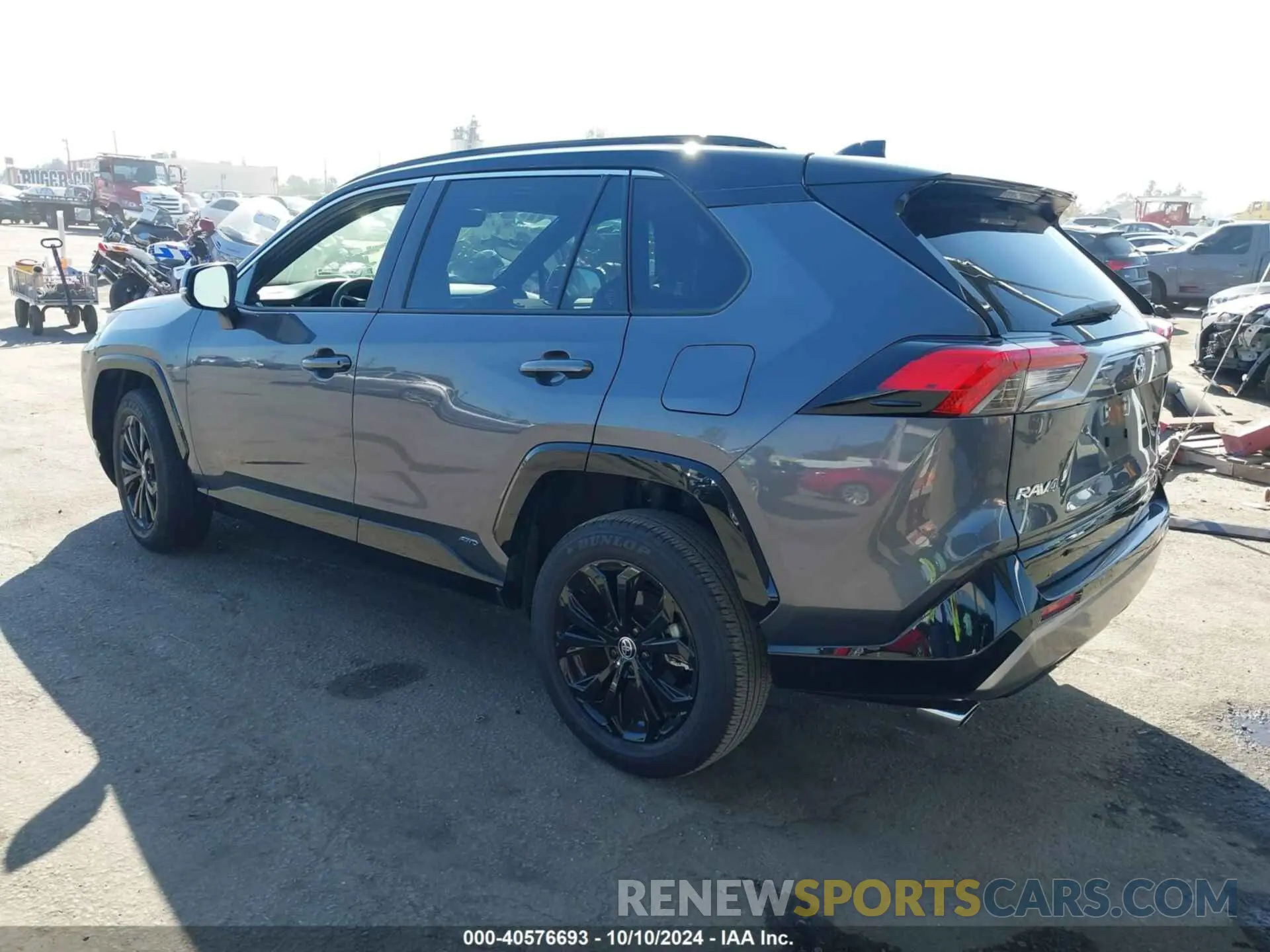 3 Фотография поврежденного автомобиля JTME6RFV3PD546080 TOYOTA RAV4 HYBRID 2023