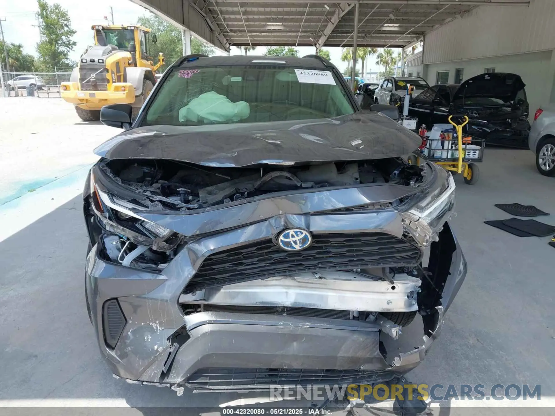 13 Фотография поврежденного автомобиля JTMLWRFV6PD203044 TOYOTA RAV4 HYBRID 2023