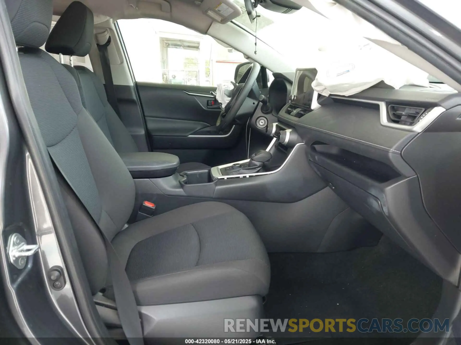 5 Фотография поврежденного автомобиля JTMLWRFV6PD203044 TOYOTA RAV4 HYBRID 2023