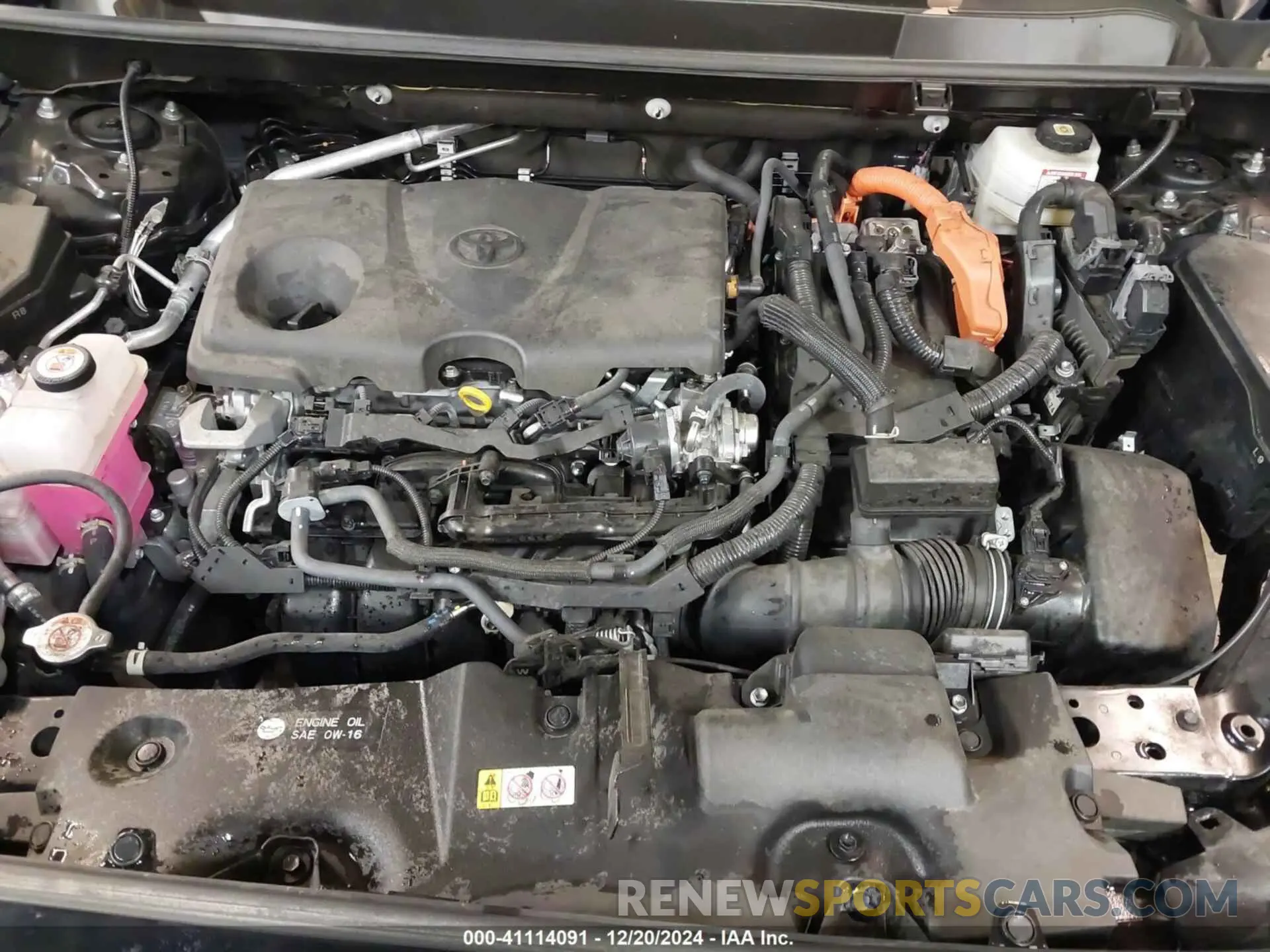 10 Photograph of a damaged car JTMLWRFVXPD571727 TOYOTA RAV4 HYBRID 2023