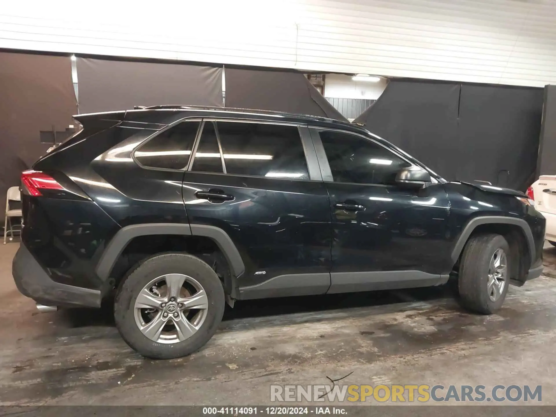 14 Photograph of a damaged car JTMLWRFVXPD571727 TOYOTA RAV4 HYBRID 2023