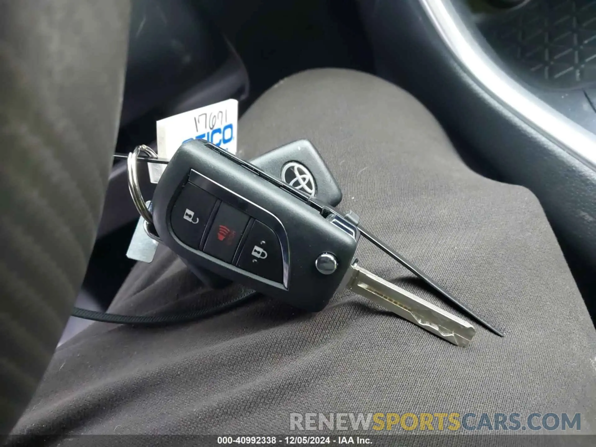11 Photograph of a damaged car JTMMWRFV5PD191120 TOYOTA RAV4 HYBRID 2023
