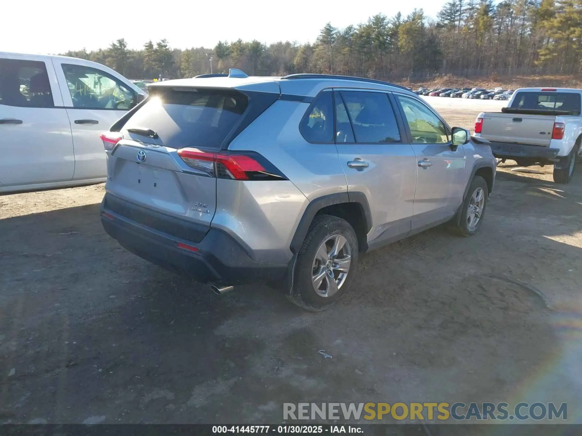 4 Фотография поврежденного автомобиля JTMRWRFV2PD185054 TOYOTA RAV4 HYBRID 2023