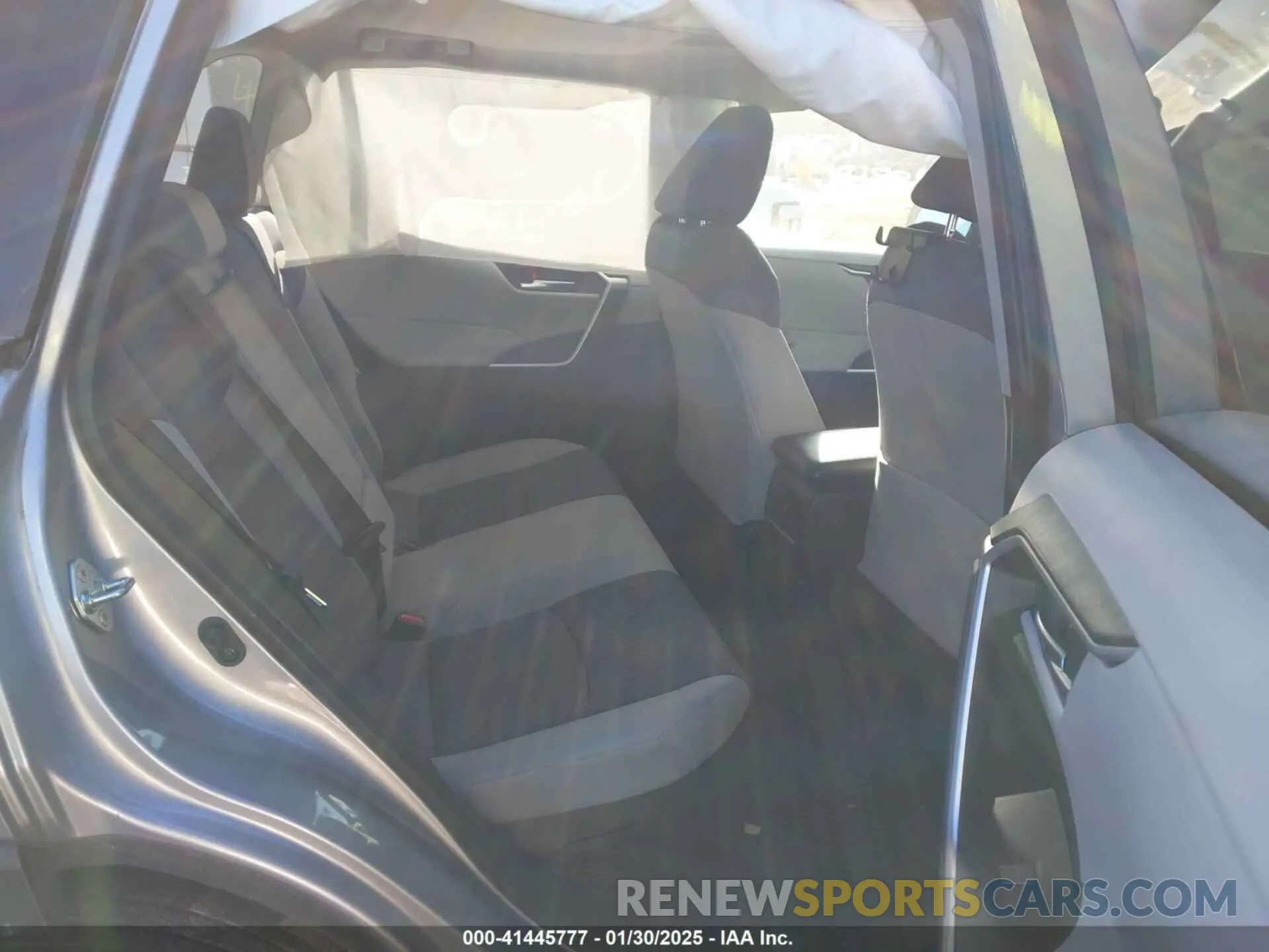 8 Фотография поврежденного автомобиля JTMRWRFV2PD185054 TOYOTA RAV4 HYBRID 2023