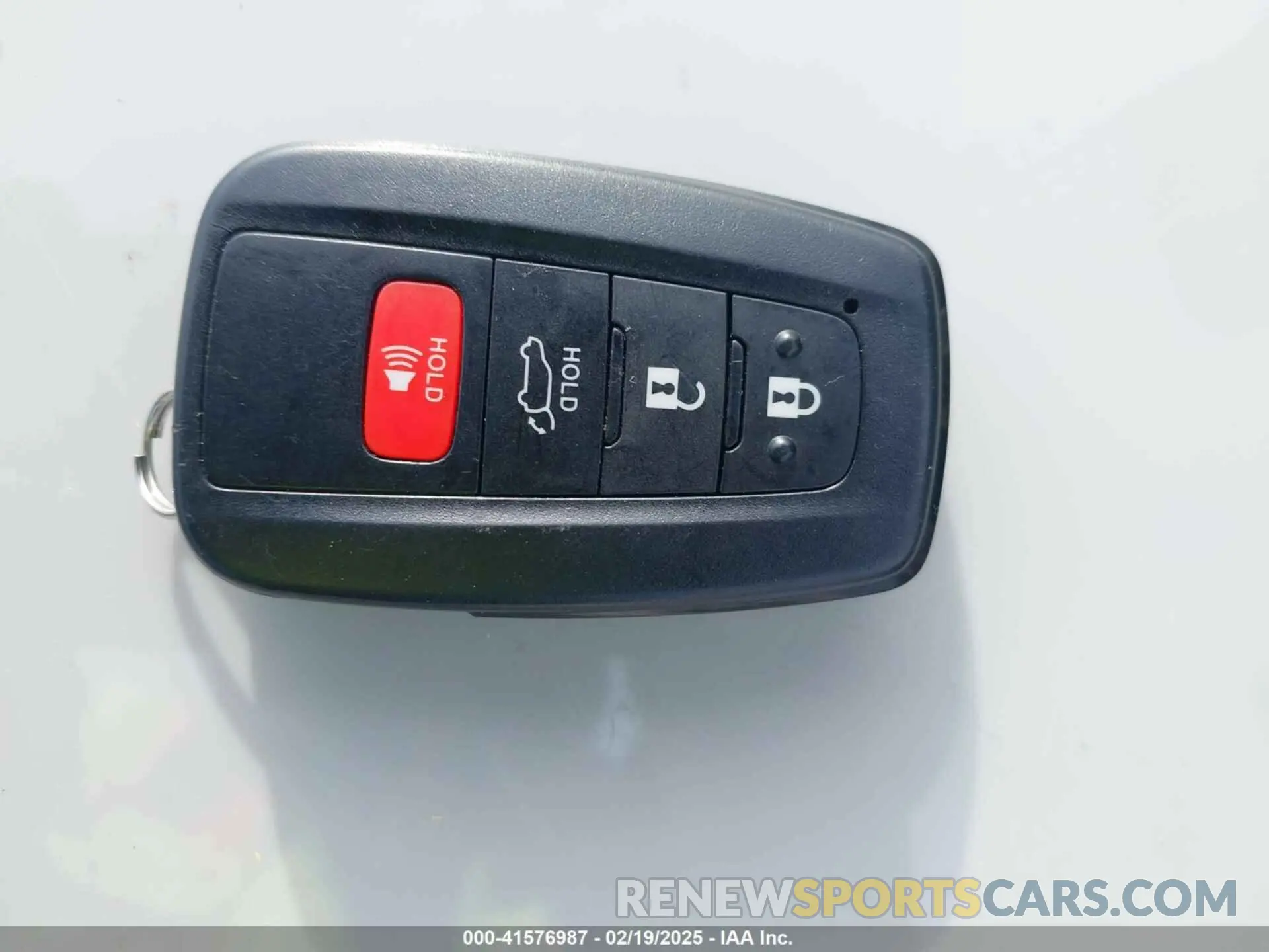 11 Фотография поврежденного автомобиля JTMRWRFV2PD201561 TOYOTA RAV4 HYBRID 2023