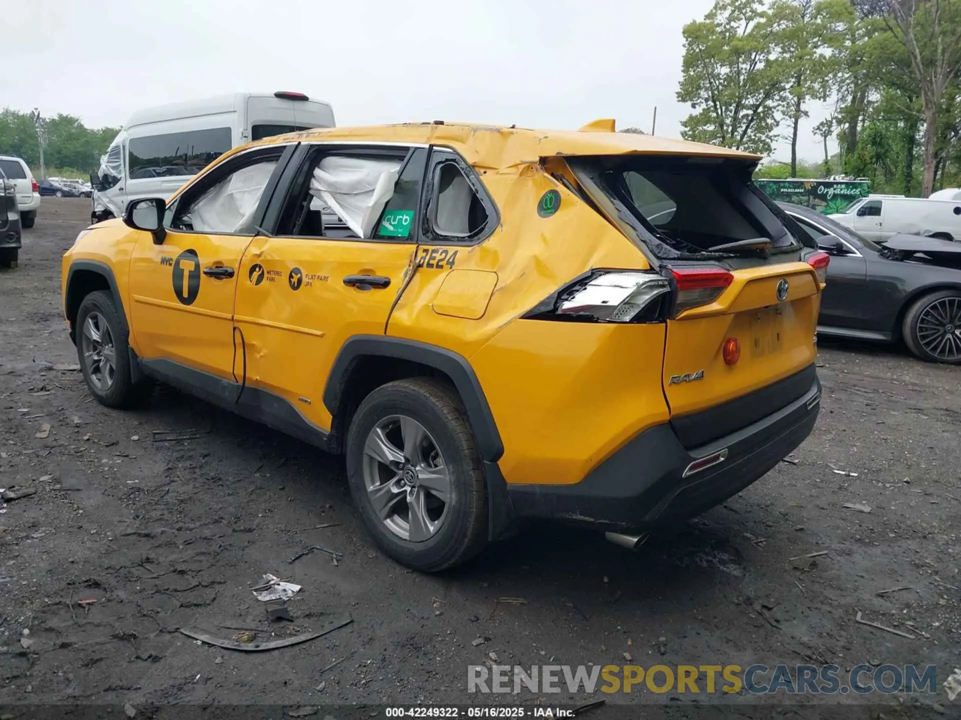 3 Photograph of a damaged car JTMRWRFVXPJ057386 TOYOTA RAV4 HYBRID 2023