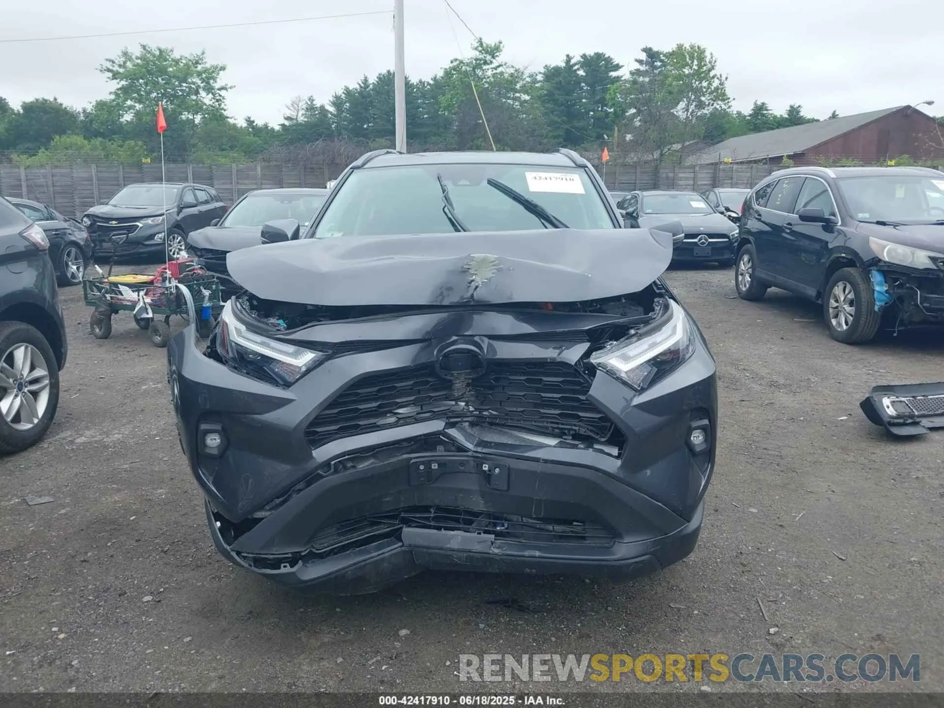 11 Фотография поврежденного автомобиля 2T3B6RFV1RW077600 TOYOTA RAV4 HYBRID 2024
