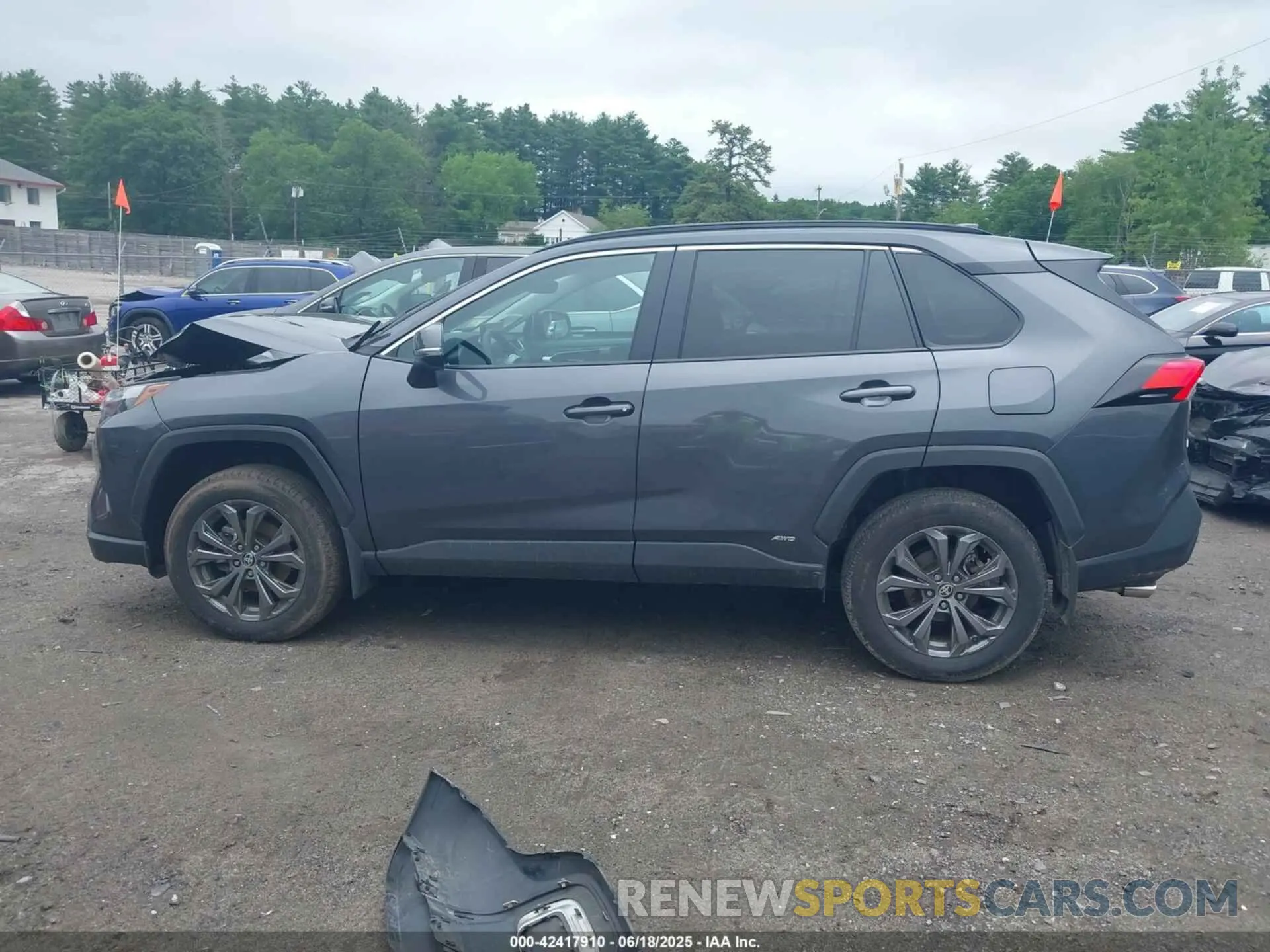 13 Фотография поврежденного автомобиля 2T3B6RFV1RW077600 TOYOTA RAV4 HYBRID 2024