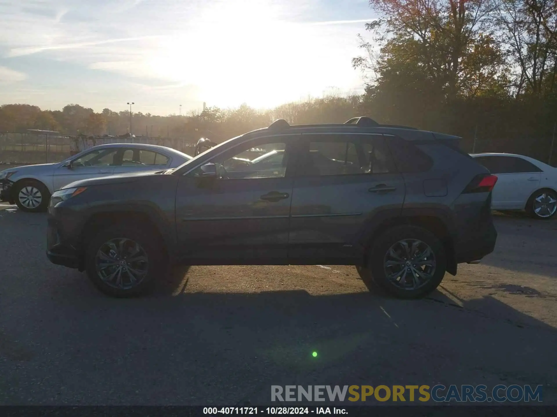 14 Фотография поврежденного автомобиля 2T3B6RFV3RW047207 TOYOTA RAV4 HYBRID 2024