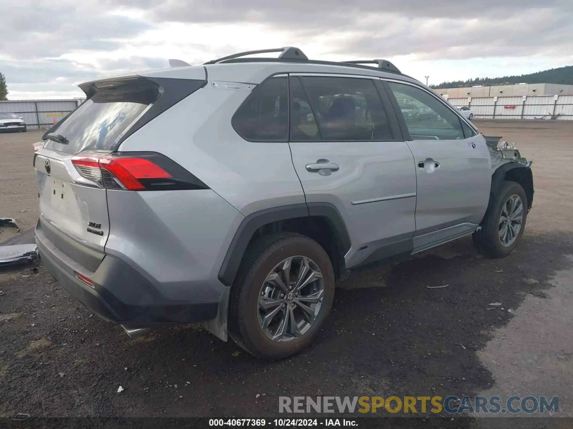 4 Фотография поврежденного автомобиля 2T3B6RFV3RW074116 TOYOTA RAV4 HYBRID 2024
