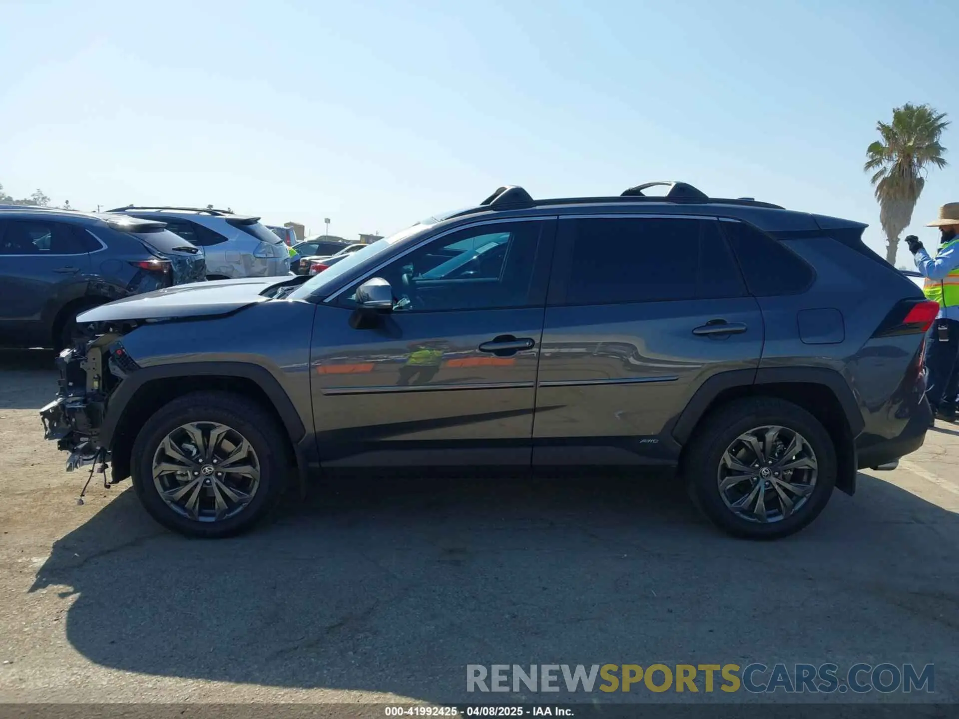 15 Photograph of a damaged car 2T3B6RFV5RW058841 TOYOTA RAV4 HYBRID 2024