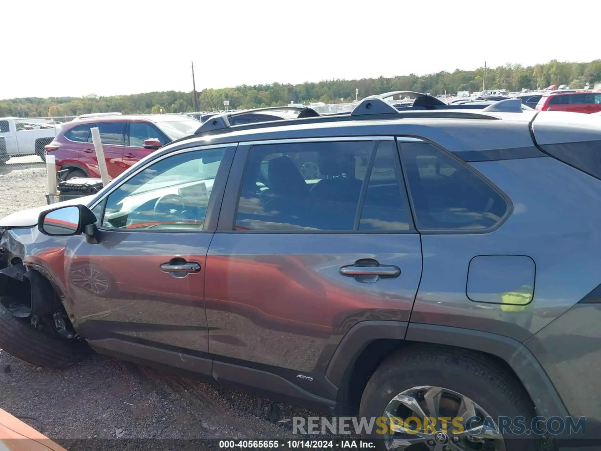 14 Photograph of a damaged car 2T3B6RFVXRW068779 TOYOTA RAV4 HYBRID 2024