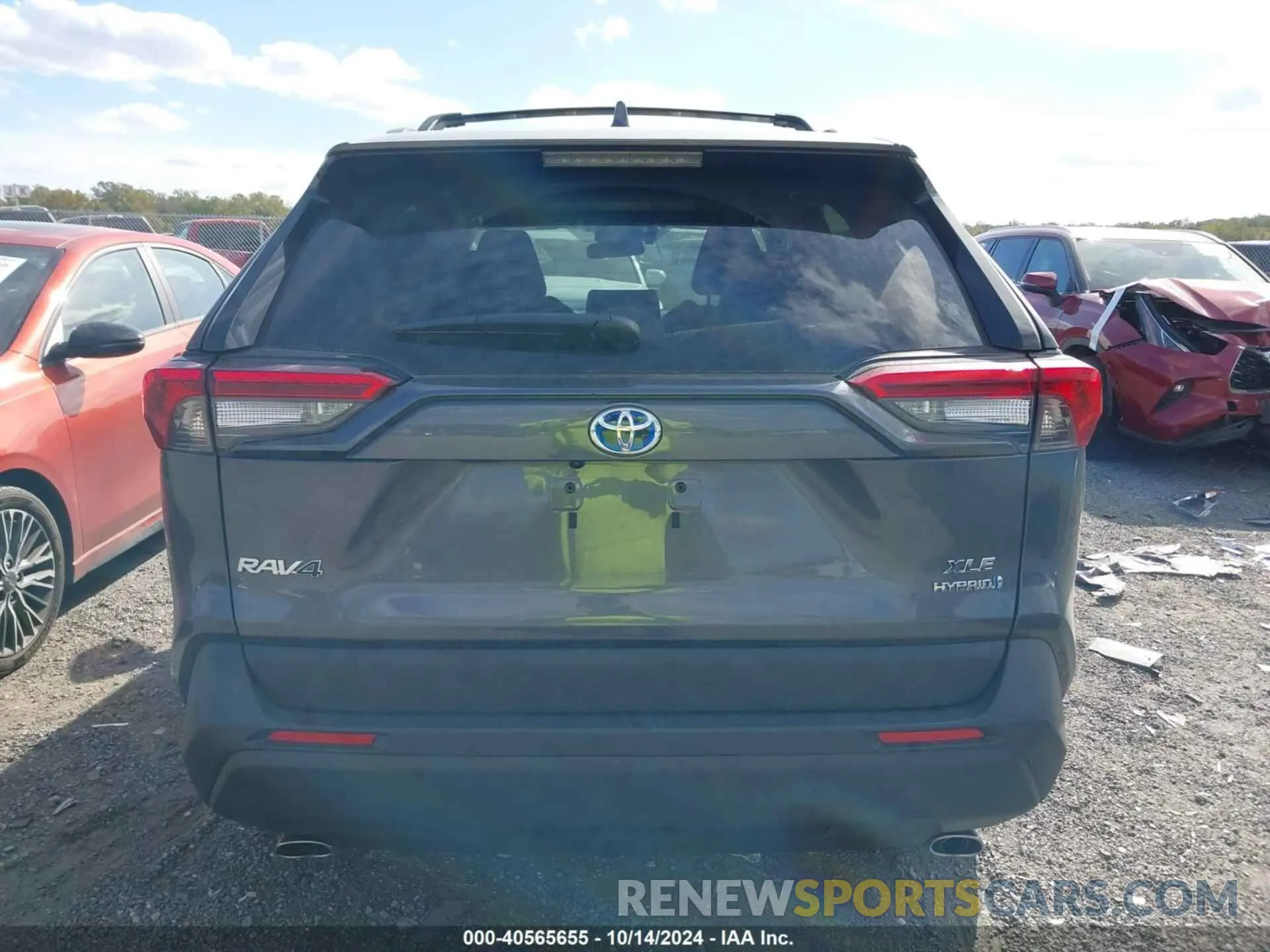 16 Photograph of a damaged car 2T3B6RFVXRW068779 TOYOTA RAV4 HYBRID 2024