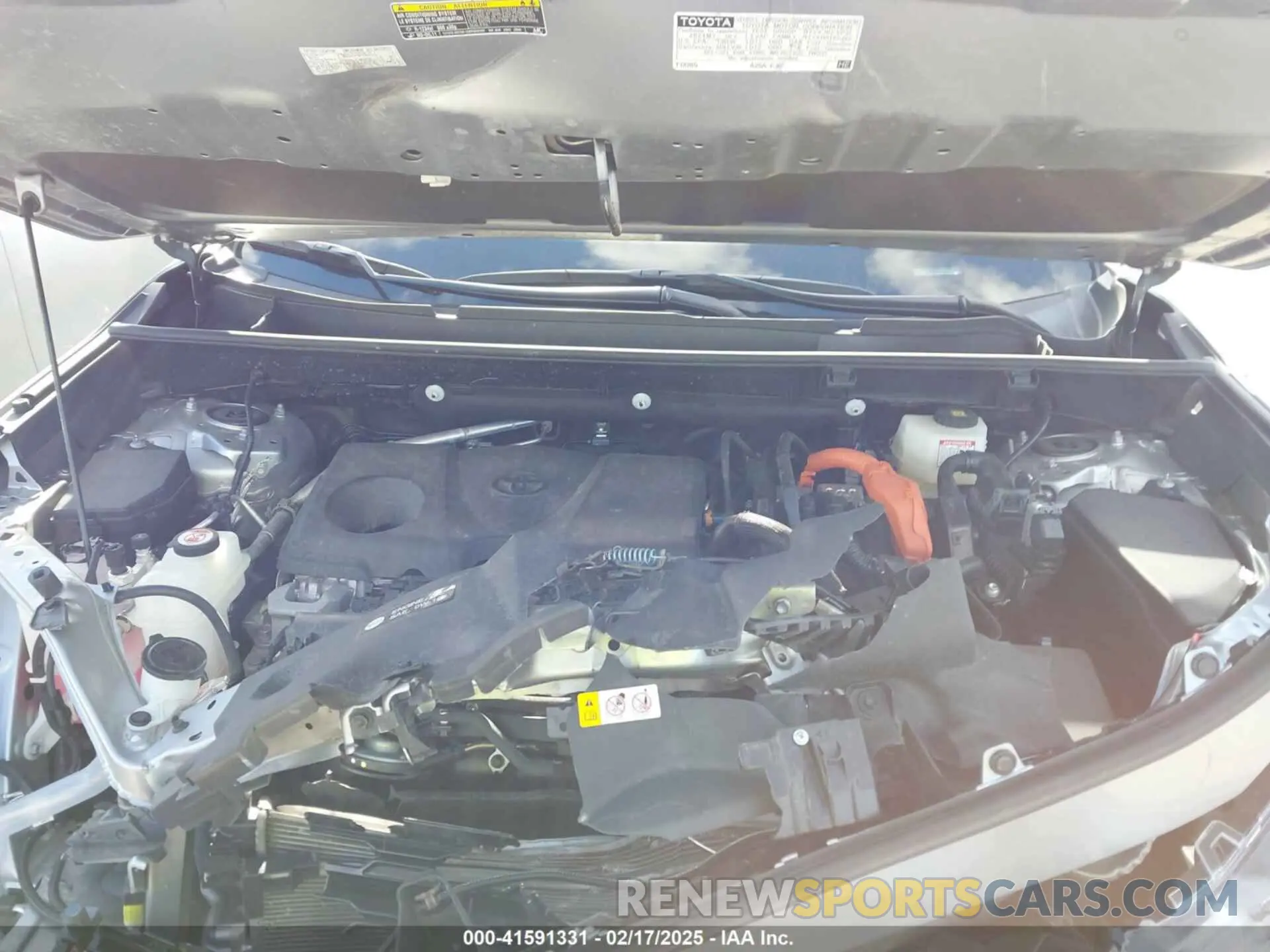 10 Фотография поврежденного автомобиля 2T3E6RFV0RW052121 TOYOTA RAV4 HYBRID 2024
