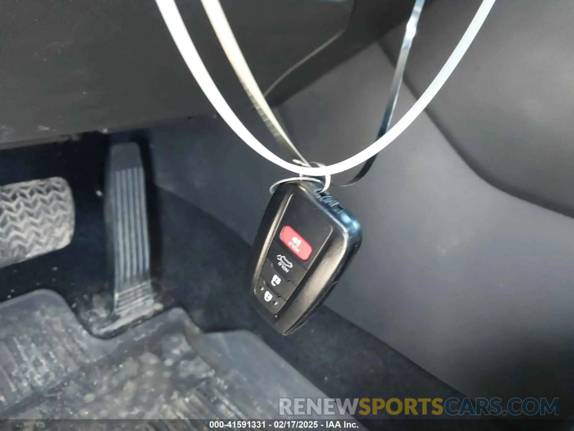 11 Фотография поврежденного автомобиля 2T3E6RFV0RW052121 TOYOTA RAV4 HYBRID 2024