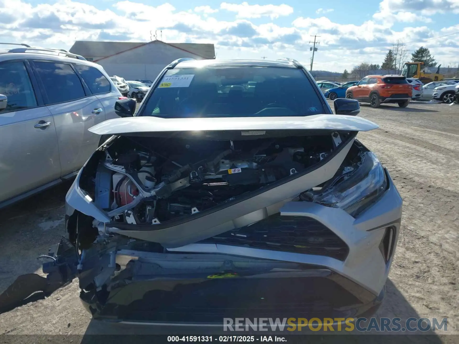 12 Фотография поврежденного автомобиля 2T3E6RFV0RW052121 TOYOTA RAV4 HYBRID 2024