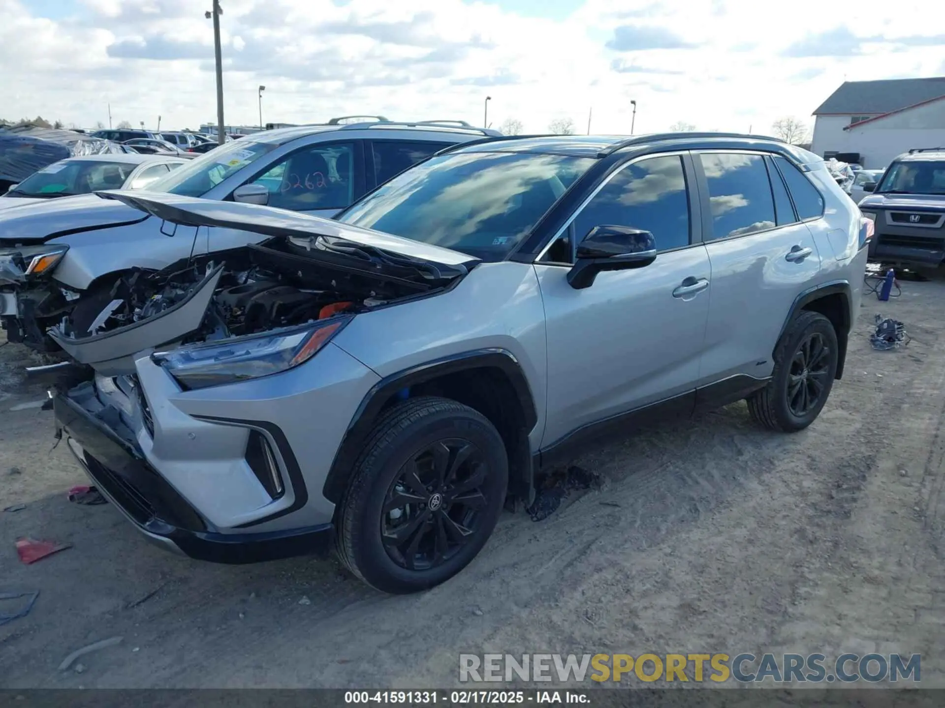 2 Фотография поврежденного автомобиля 2T3E6RFV0RW052121 TOYOTA RAV4 HYBRID 2024
