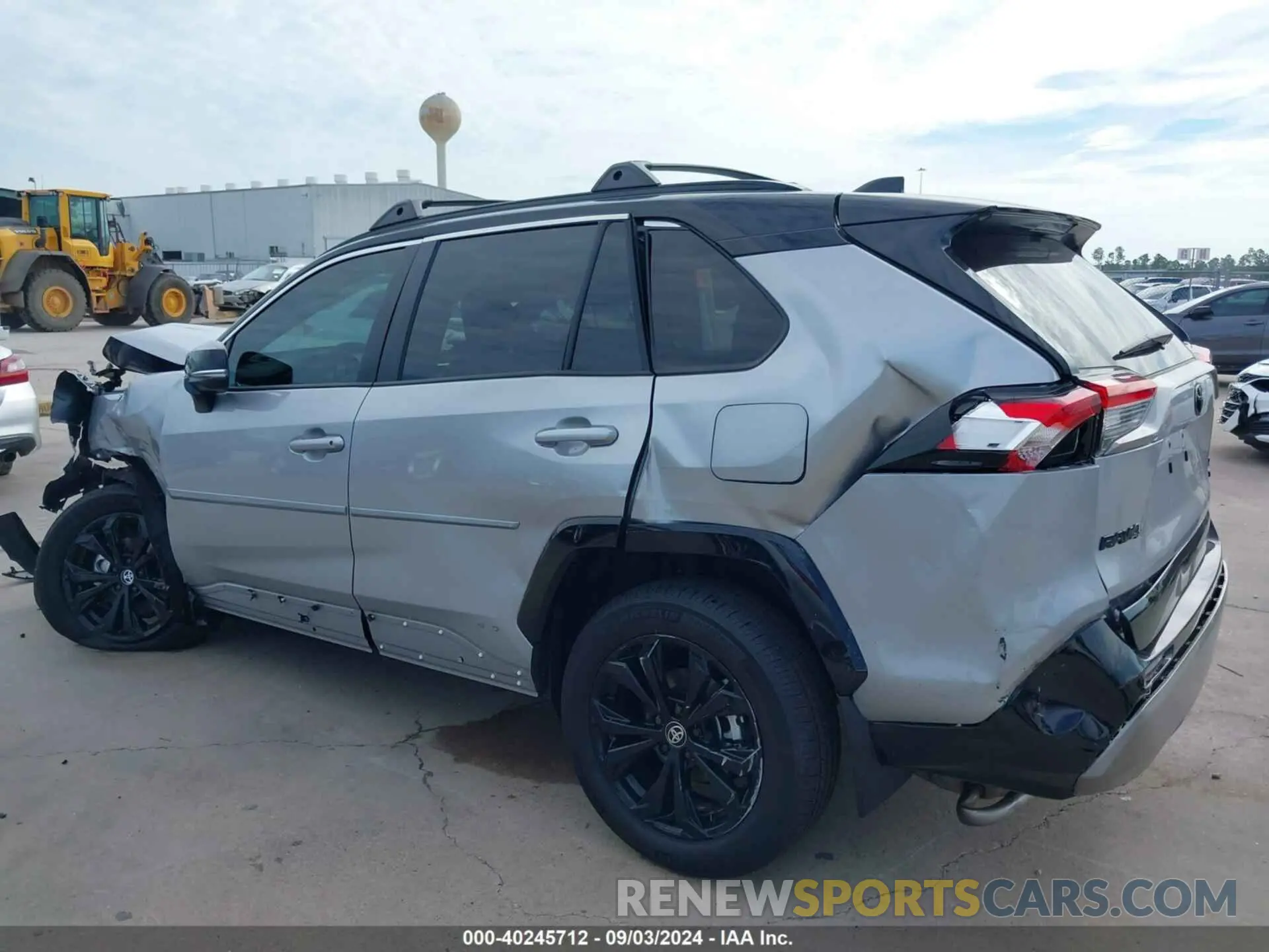 18 Photograph of a damaged car 2T3E6RFV0RW069873 TOYOTA RAV4 HYBRID 2024