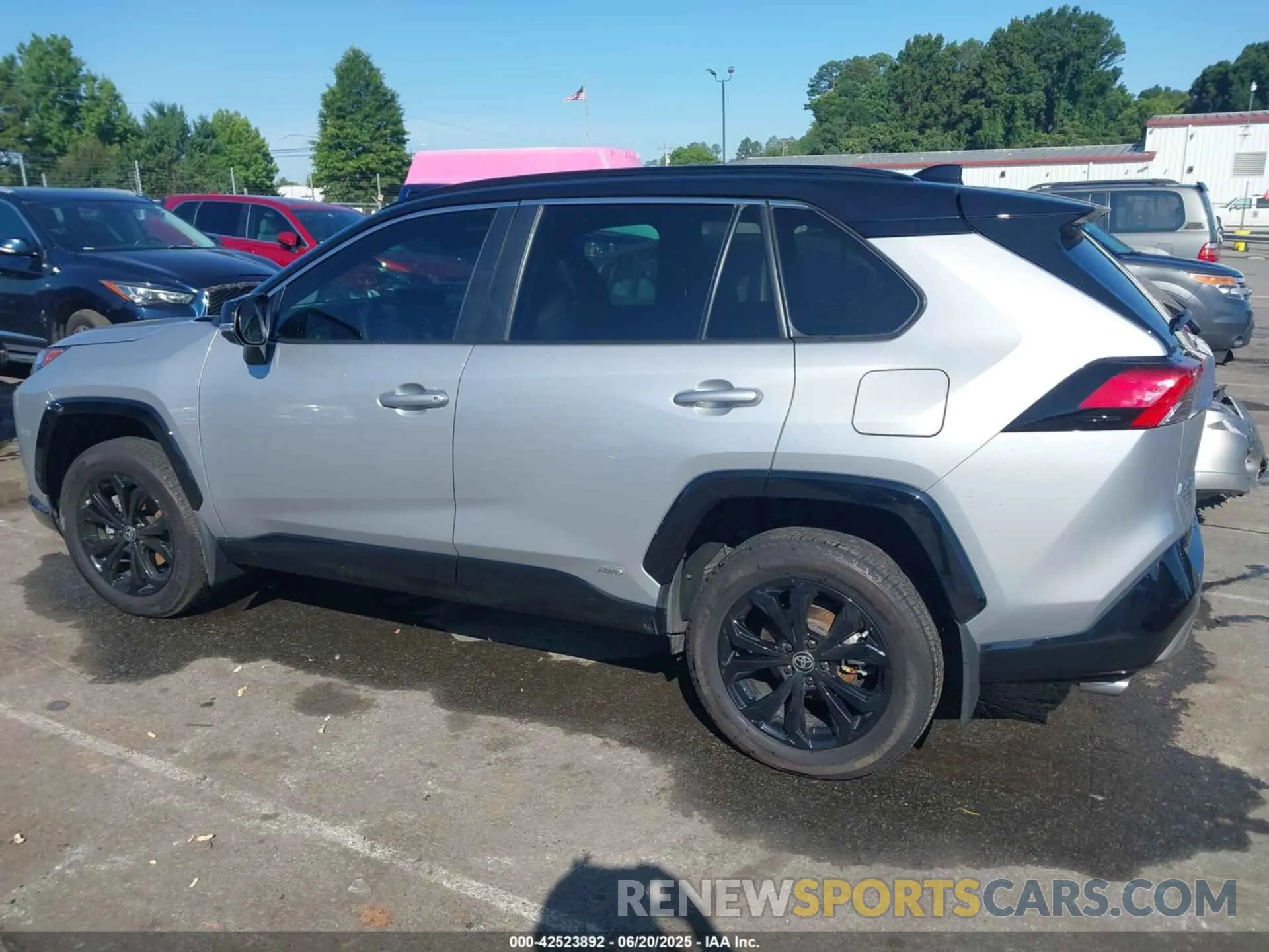14 Фотография поврежденного автомобиля 2T3E6RFV3RW051836 TOYOTA RAV4 HYBRID 2024