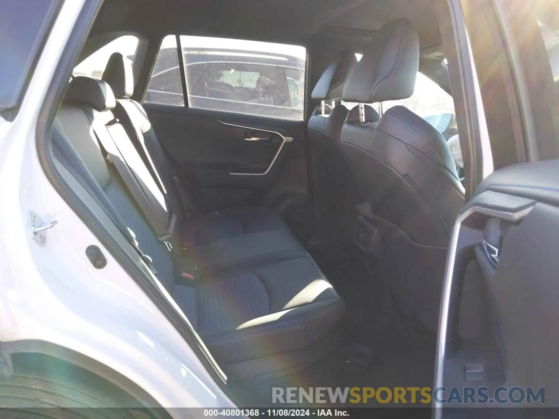 8 Photograph of a damaged car 2T3E6RFV3RW066899 TOYOTA RAV4 HYBRID 2024