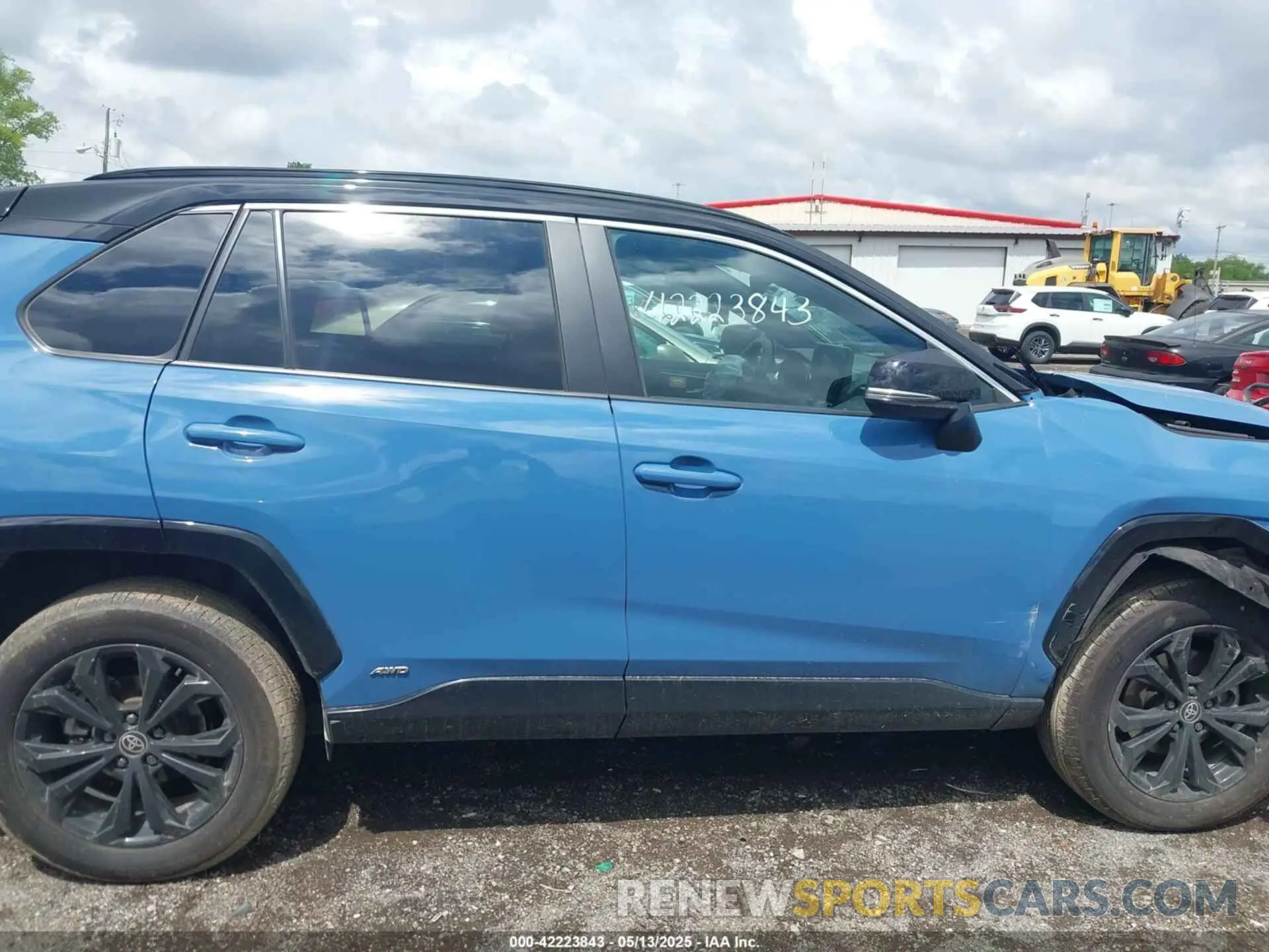 13 Photograph of a damaged car 2T3E6RFV8RW082547 TOYOTA RAV4 HYBRID 2024