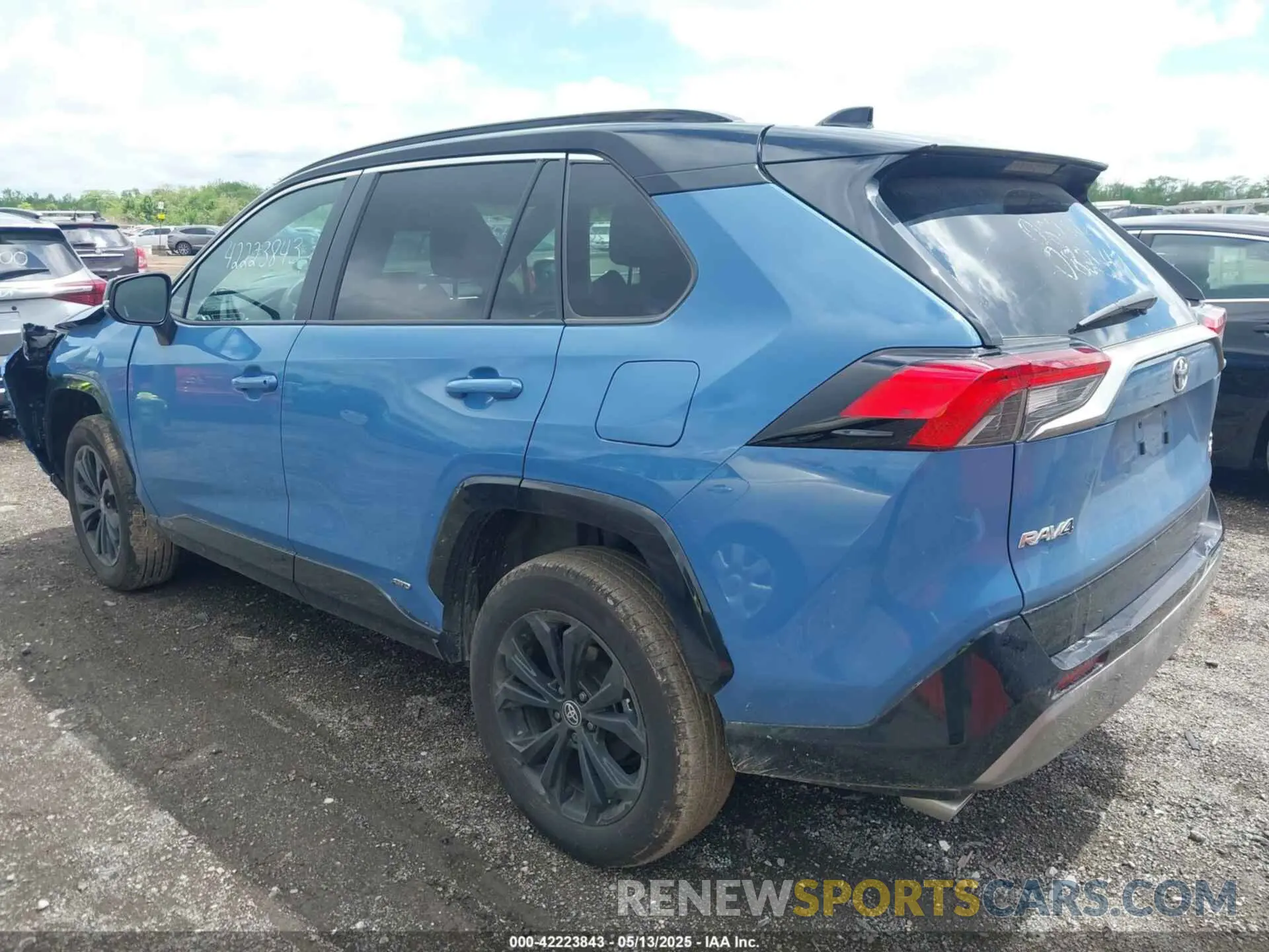3 Photograph of a damaged car 2T3E6RFV8RW082547 TOYOTA RAV4 HYBRID 2024