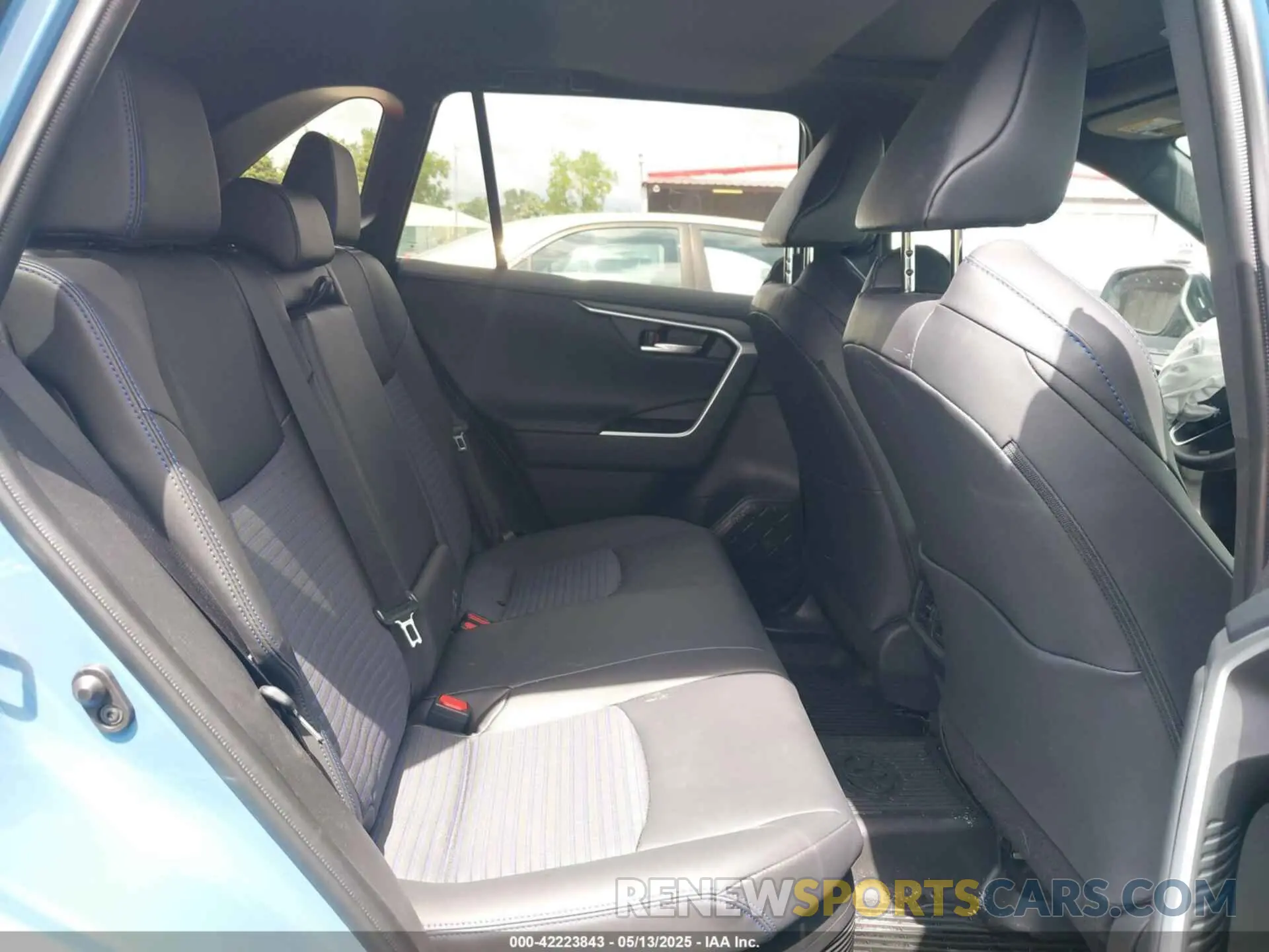 8 Photograph of a damaged car 2T3E6RFV8RW082547 TOYOTA RAV4 HYBRID 2024