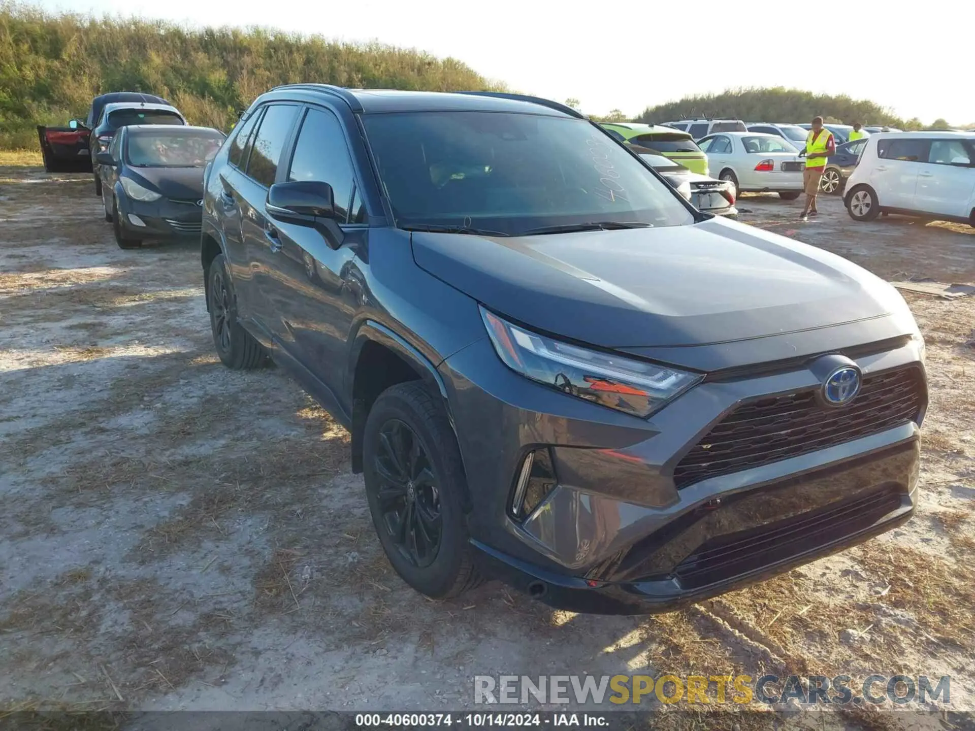 1 Photograph of a damaged car 2T3E6RFVXRW059318 TOYOTA RAV4 HYBRID 2024