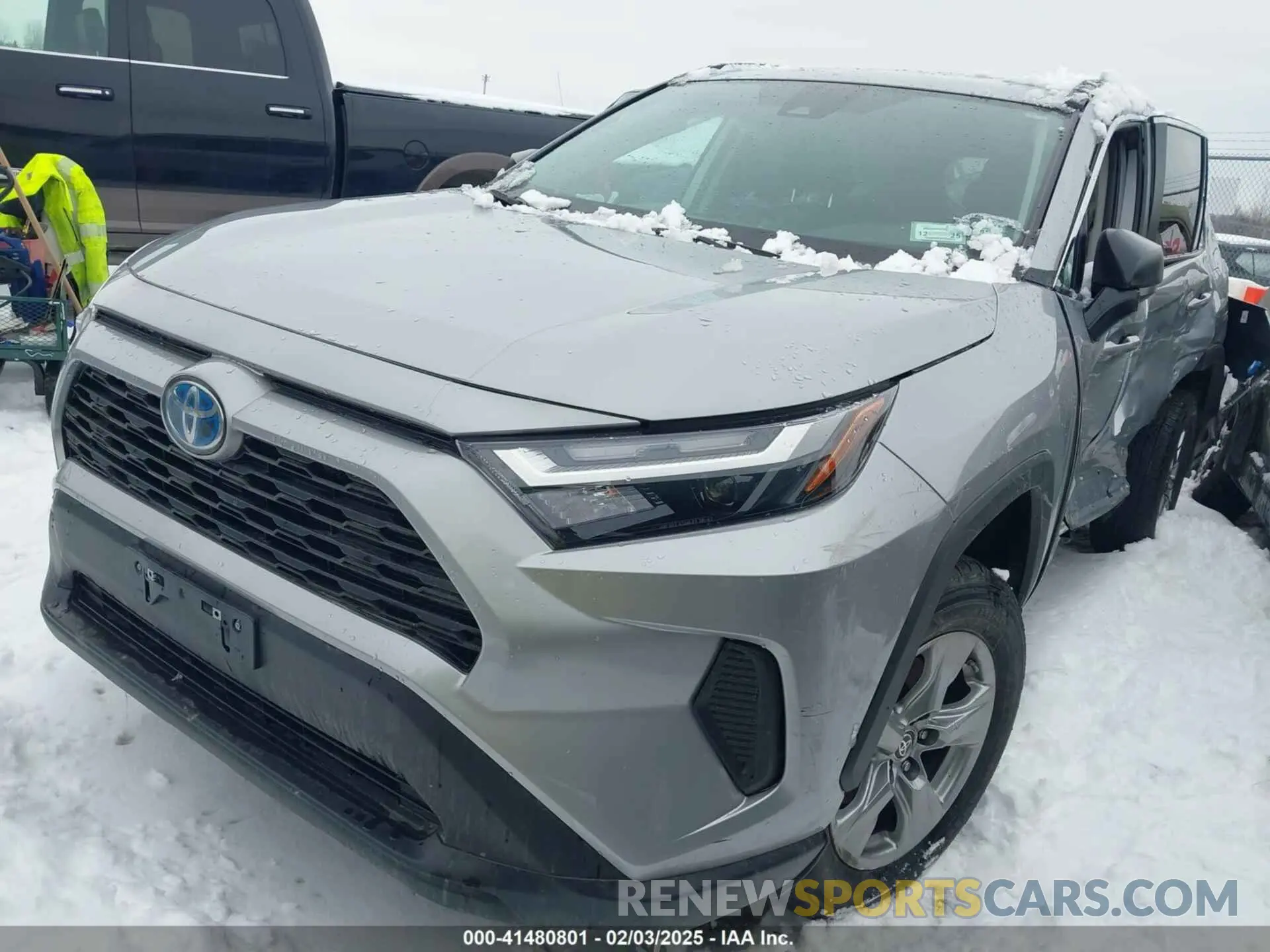 2 Photograph of a damaged car 2T3LWRFV7RW205116 TOYOTA RAV4 HYBRID 2024