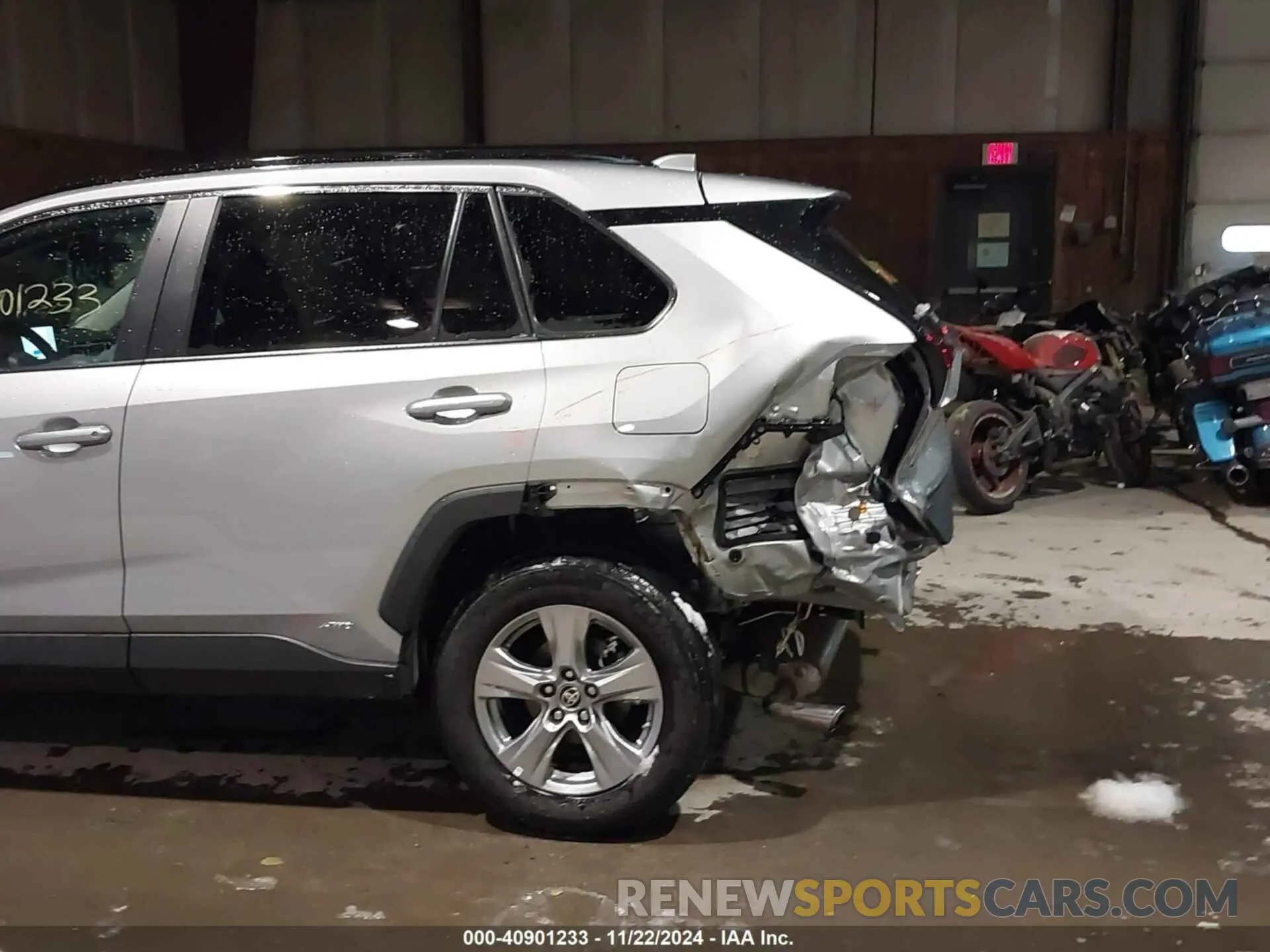 17 Photograph of a damaged car 2T3LWRFVXRW220676 TOYOTA RAV4 HYBRID 2024