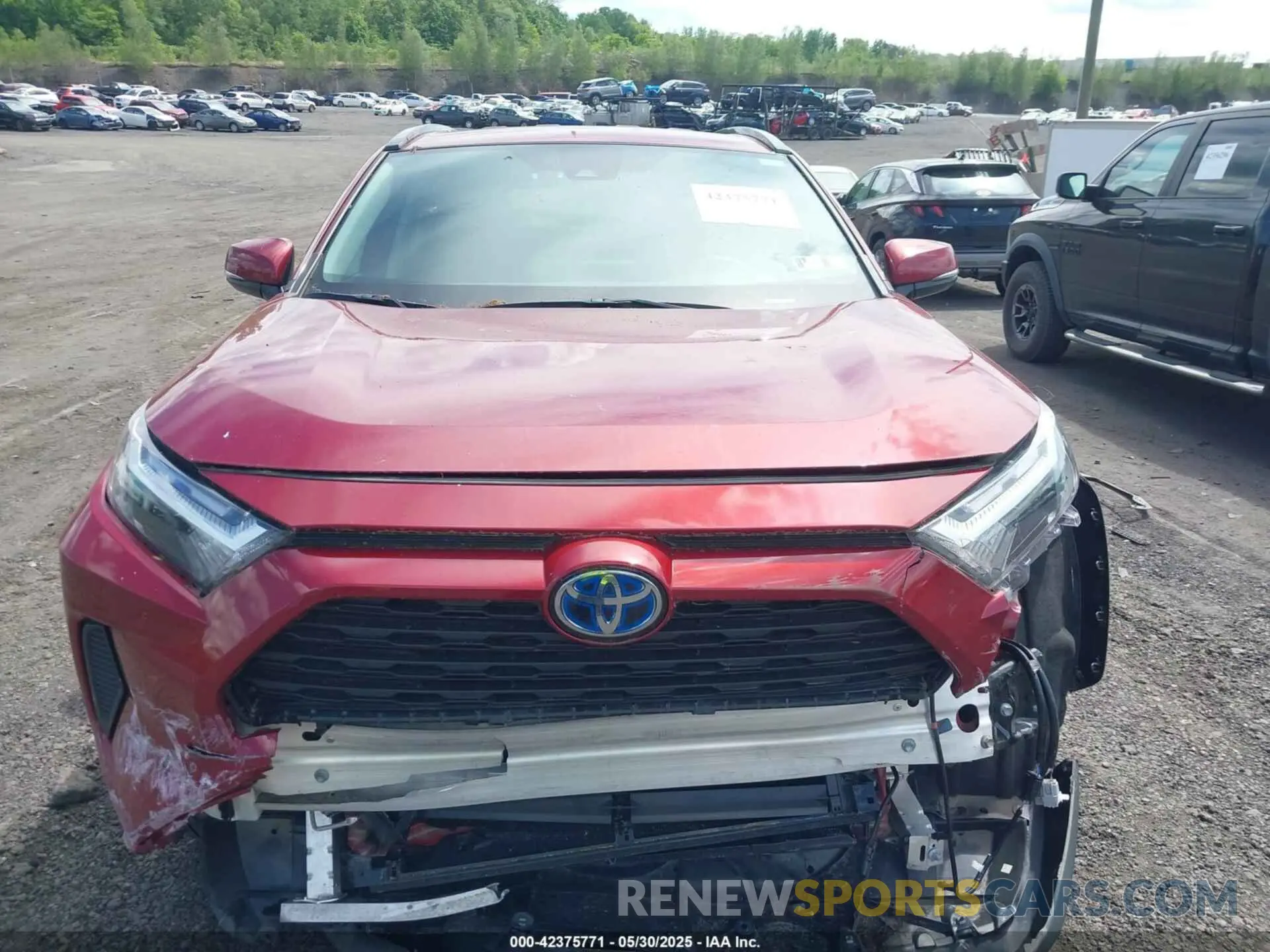 12 Photograph of a damaged car 2T3MWRFV5RW243349 TOYOTA RAV4 HYBRID 2024
