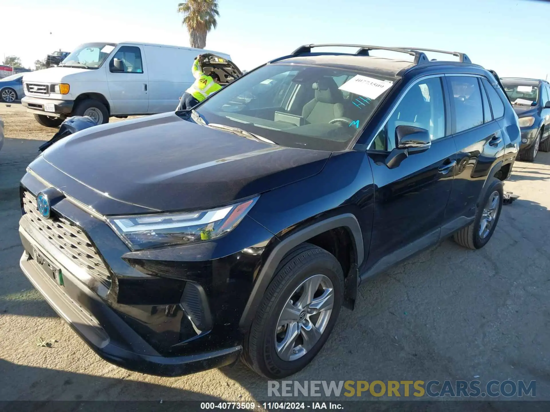 2 Фотография поврежденного автомобиля 2T3MWRFV7RW187172 TOYOTA RAV4 HYBRID 2024