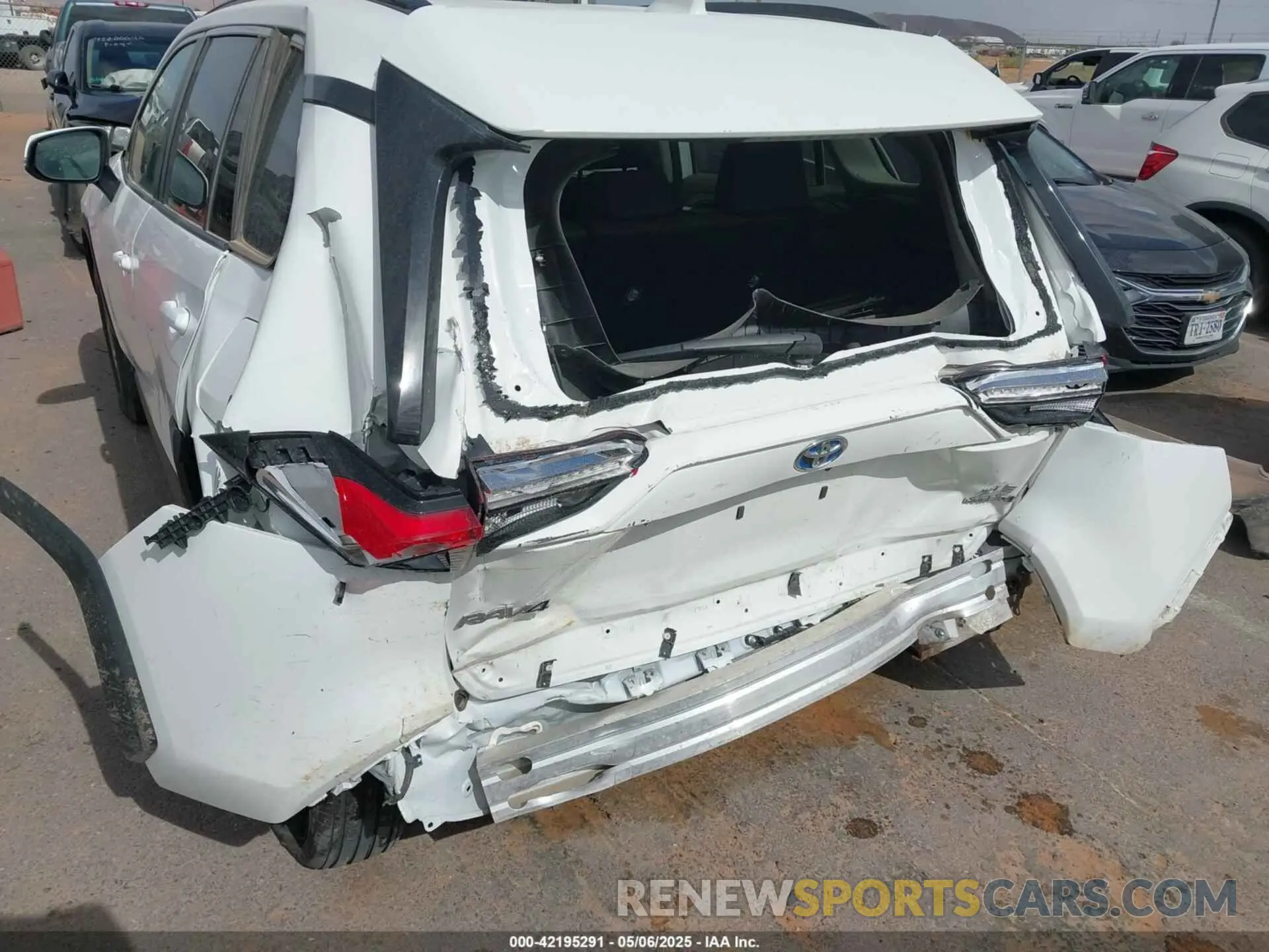 6 Фотография поврежденного автомобиля 2T3RWRFV1RW199646 TOYOTA RAV4 HYBRID 2024