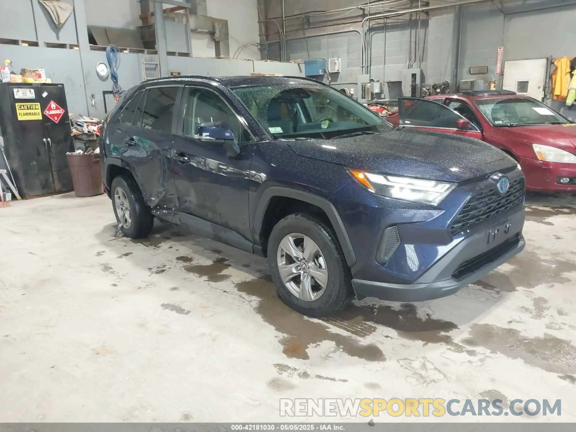 1 Фотография поврежденного автомобиля 2T3RWRFV1RW232855 TOYOTA RAV4 HYBRID 2024