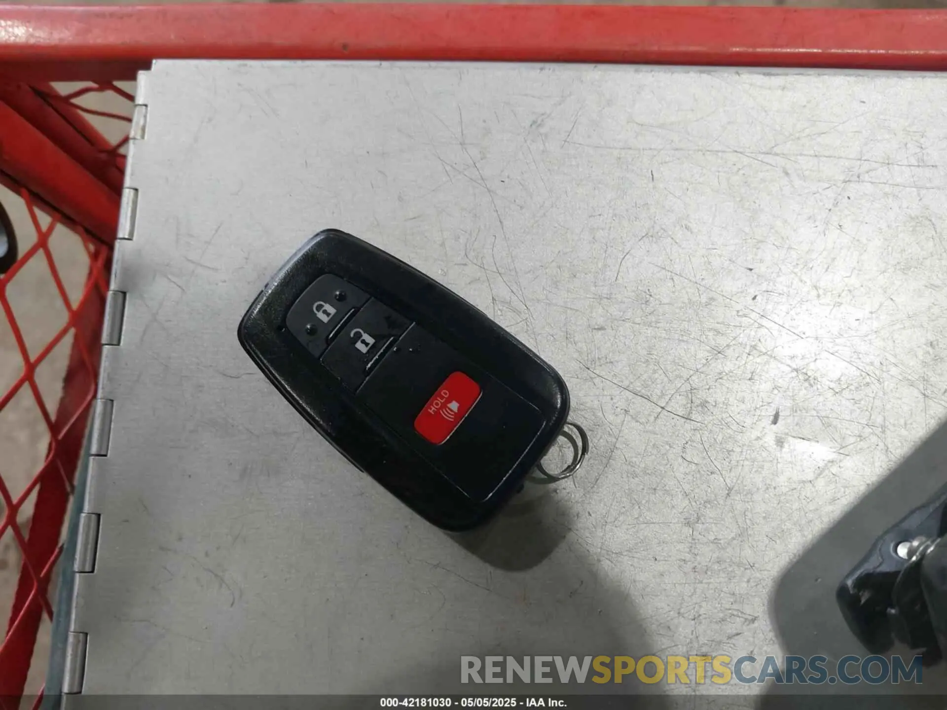 11 Фотография поврежденного автомобиля 2T3RWRFV1RW232855 TOYOTA RAV4 HYBRID 2024