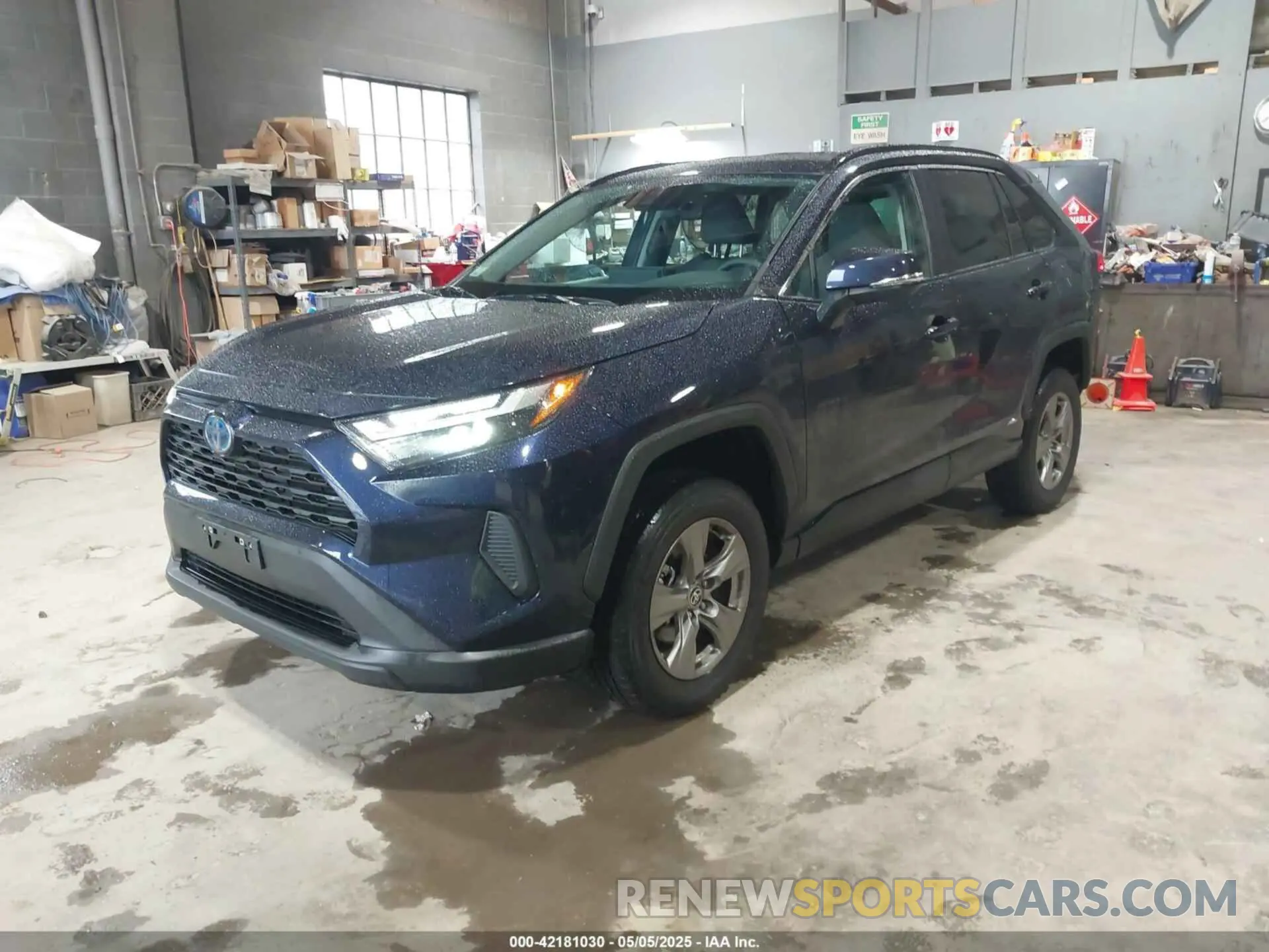 2 Фотография поврежденного автомобиля 2T3RWRFV1RW232855 TOYOTA RAV4 HYBRID 2024