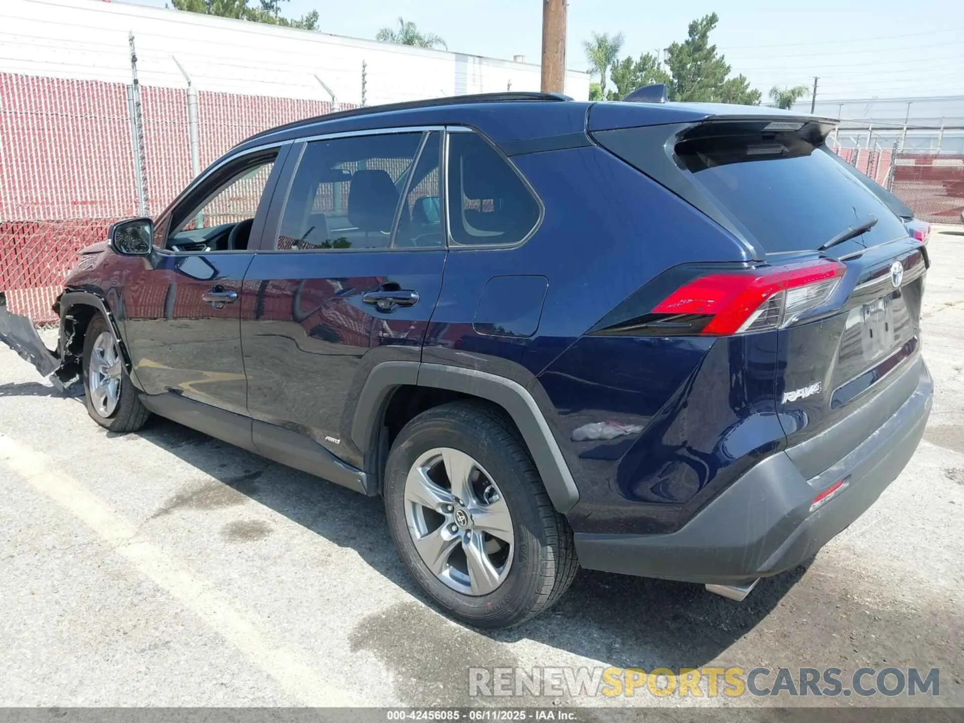 3 Photograph of a damaged car 2T3RWRFV1RW236713 TOYOTA RAV4 HYBRID 2024
