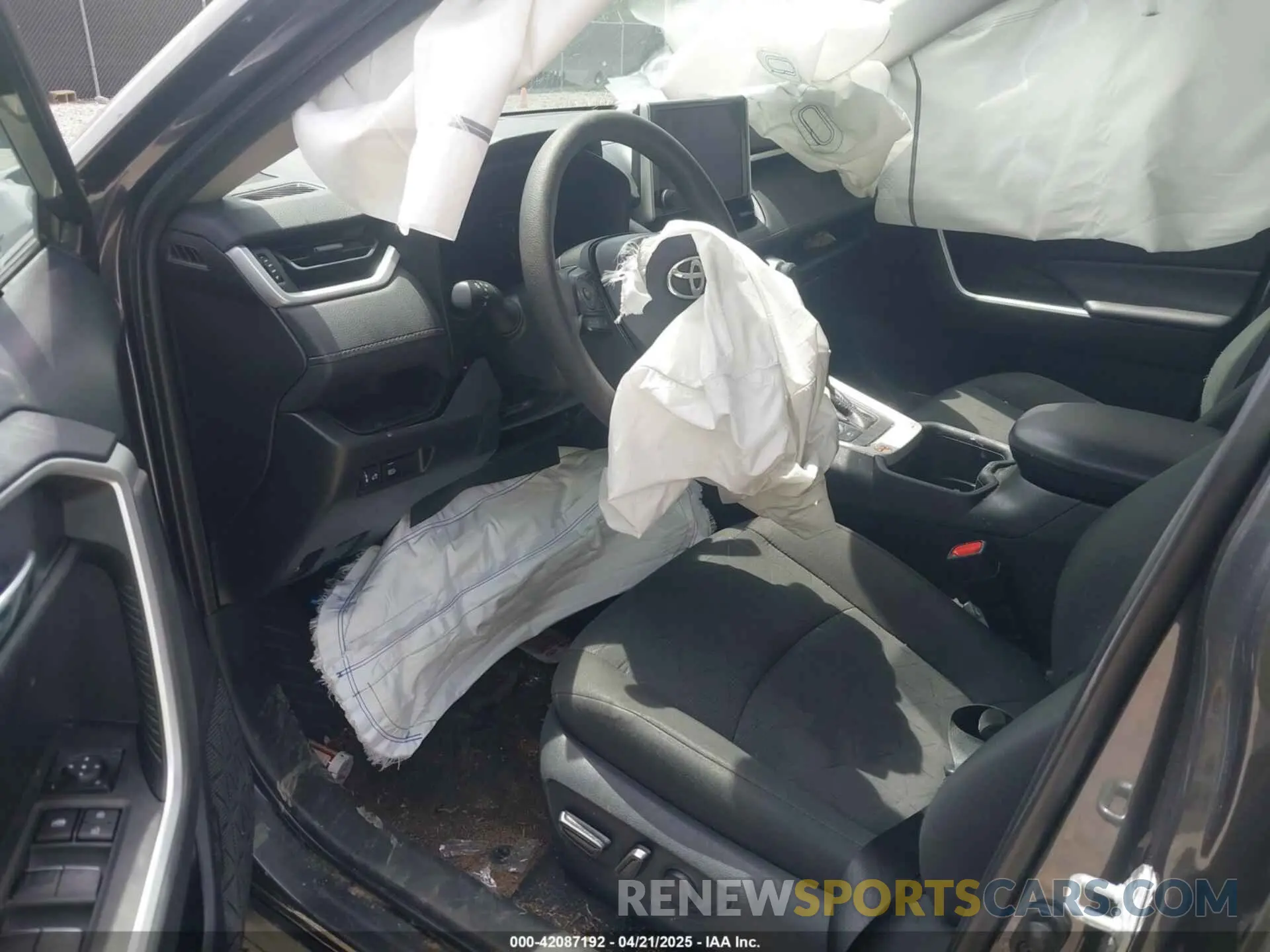 5 Photograph of a damaged car 2T3RWRFV5RW213418 TOYOTA RAV4 HYBRID 2024