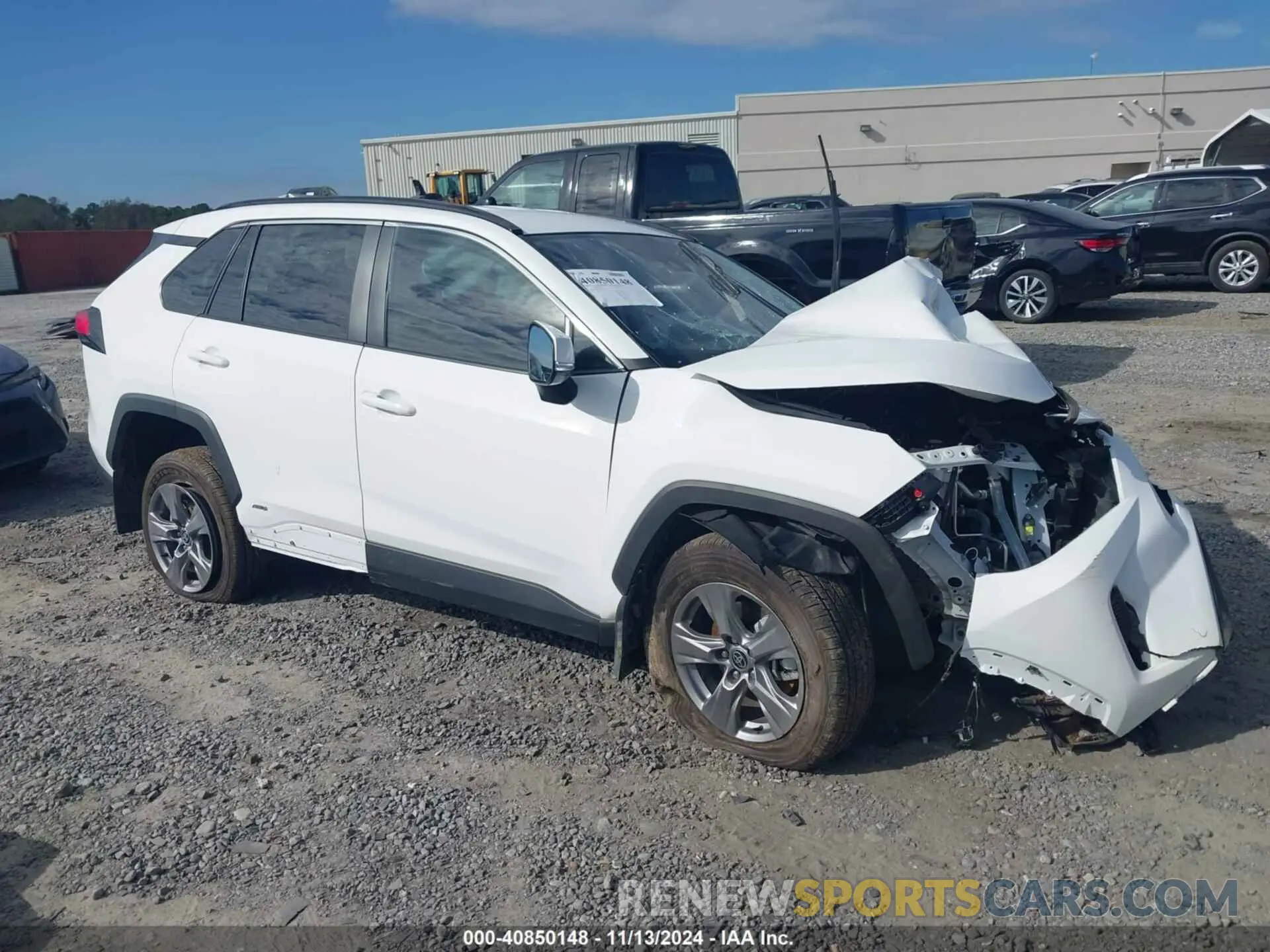 1 Фотография поврежденного автомобиля 2T3RWRFV6RW201374 TOYOTA RAV4 HYBRID 2024