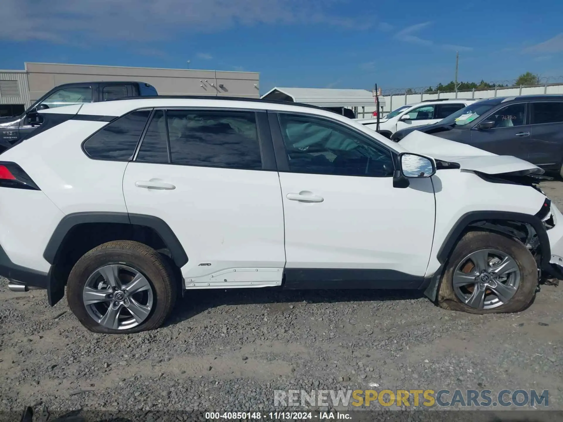 13 Фотография поврежденного автомобиля 2T3RWRFV6RW201374 TOYOTA RAV4 HYBRID 2024