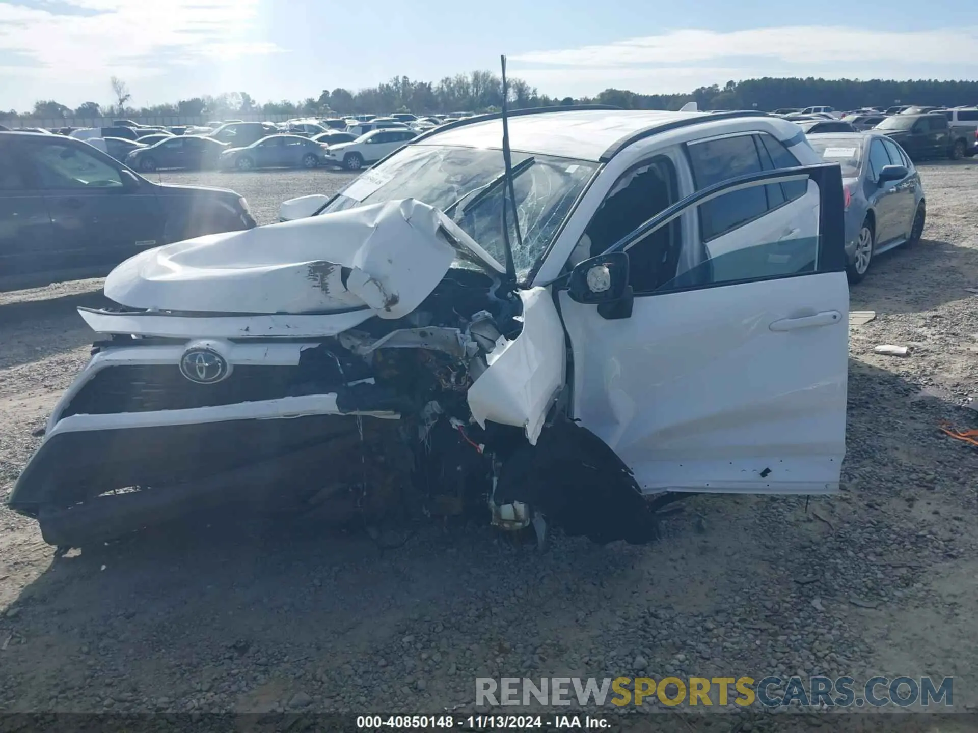 2 Фотография поврежденного автомобиля 2T3RWRFV6RW201374 TOYOTA RAV4 HYBRID 2024